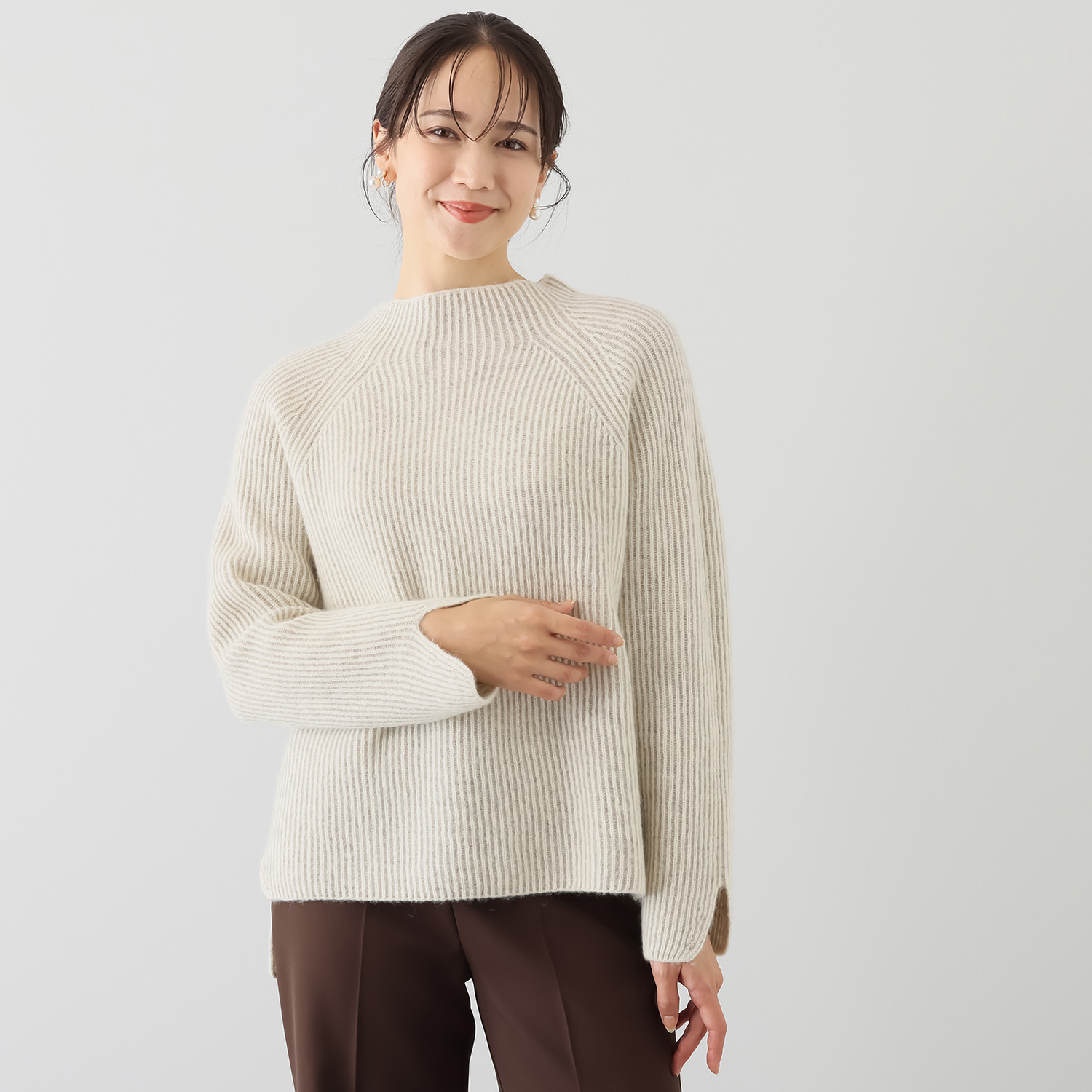 エヌエフ 自社牧場で育った ウール１００％ 畦編プルオーバー