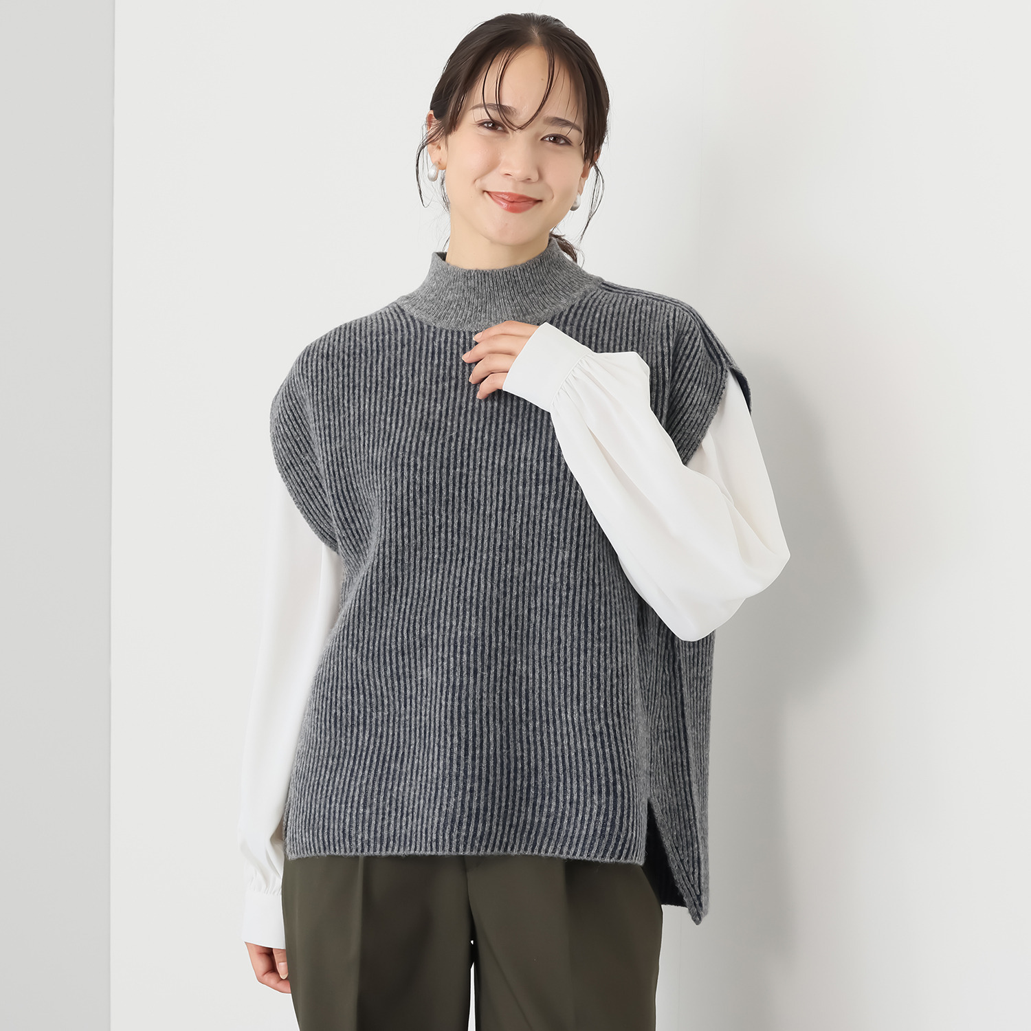 エヌエフ 自社牧場で育った ウール１００％ 畦編ベスト