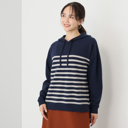 エヌエフ　自社牧場で育った　ウール１００％　ニットパーカー