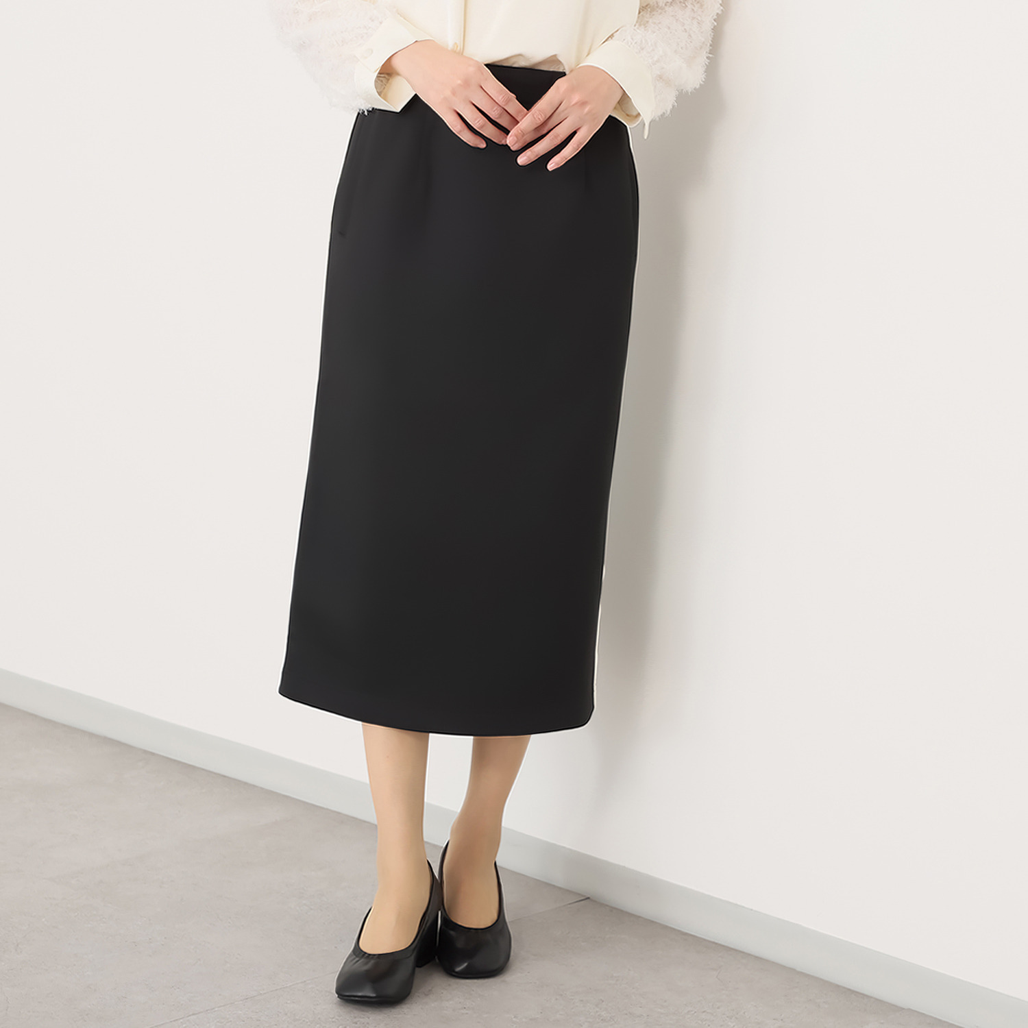 ミューリエ 大人フェミニンな スポーティーミックス サイドラインスカート