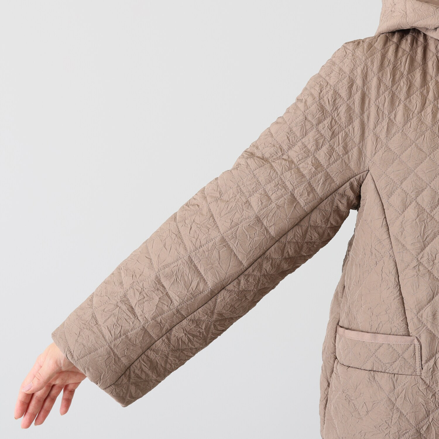 元町ゼラール ワッシャータフタ グラデーションキルト ミドル丈フーディーコート