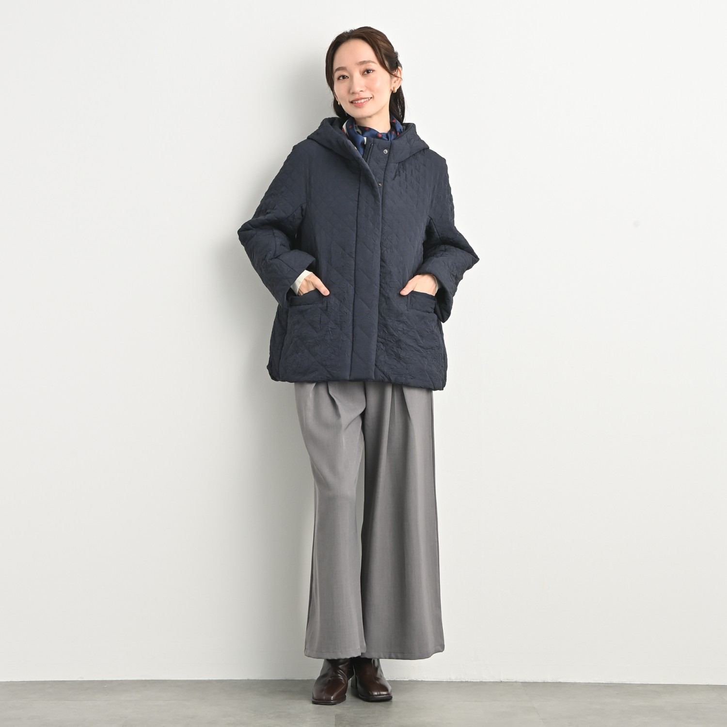 元町ゼラール ワッシャータフタ グラデーションキルト ミドル丈フーディーコート