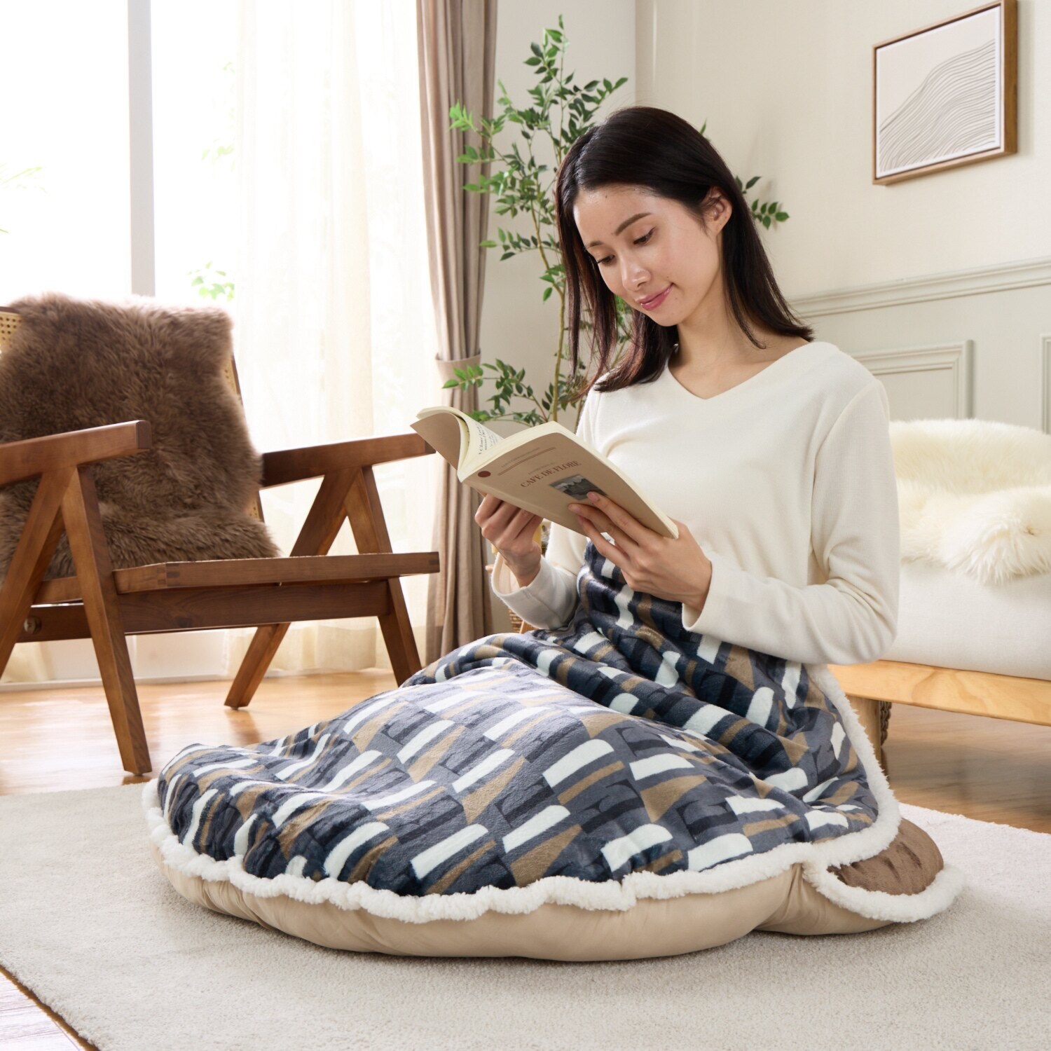 ＥＬＬＥ　ＨＯＭＥ ウィンターコレクション バーガークッション ＜直径９０ｃｍ＞