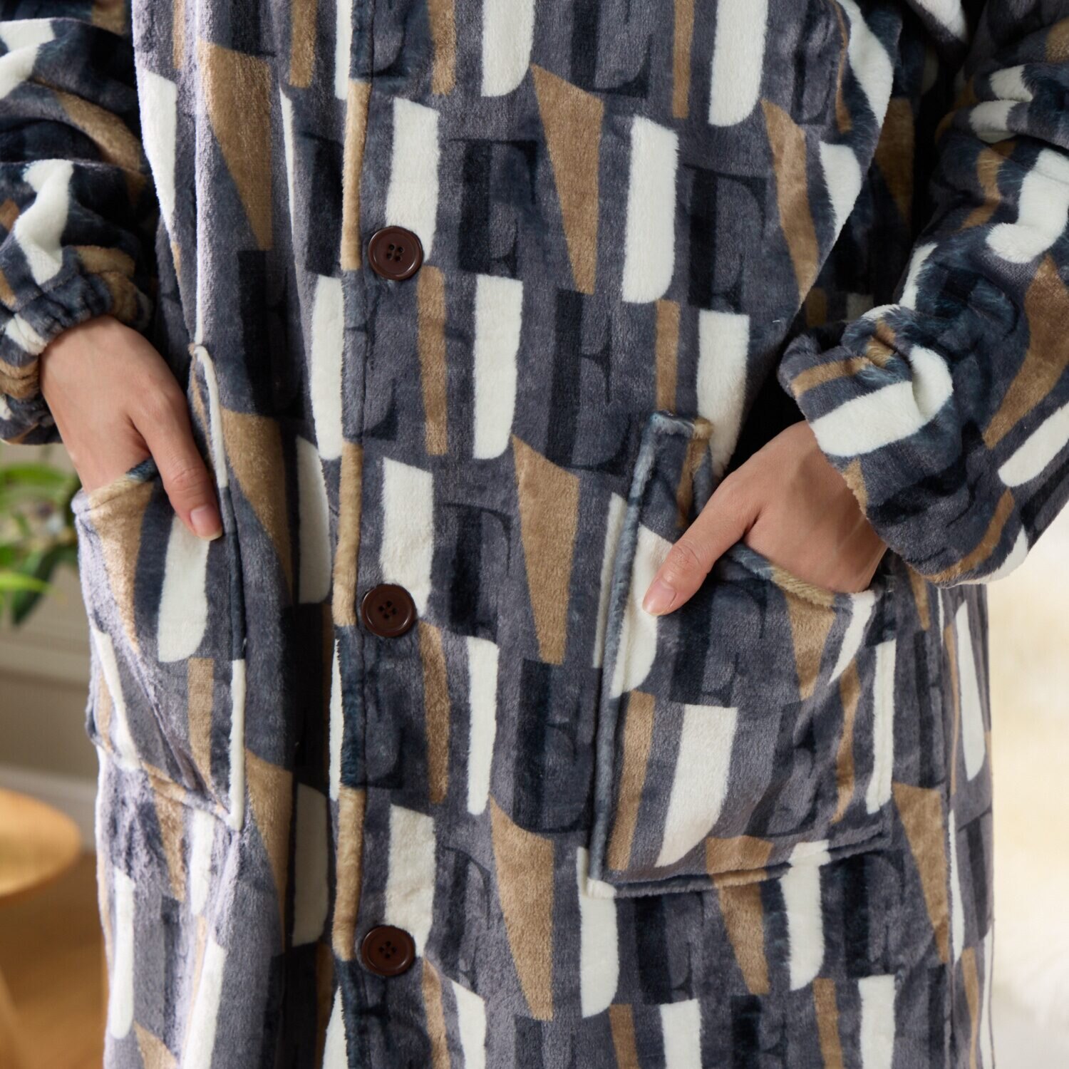 ＥＬＬＥ　ＨＯＭＥ ウィンターコレクション 着る毛布