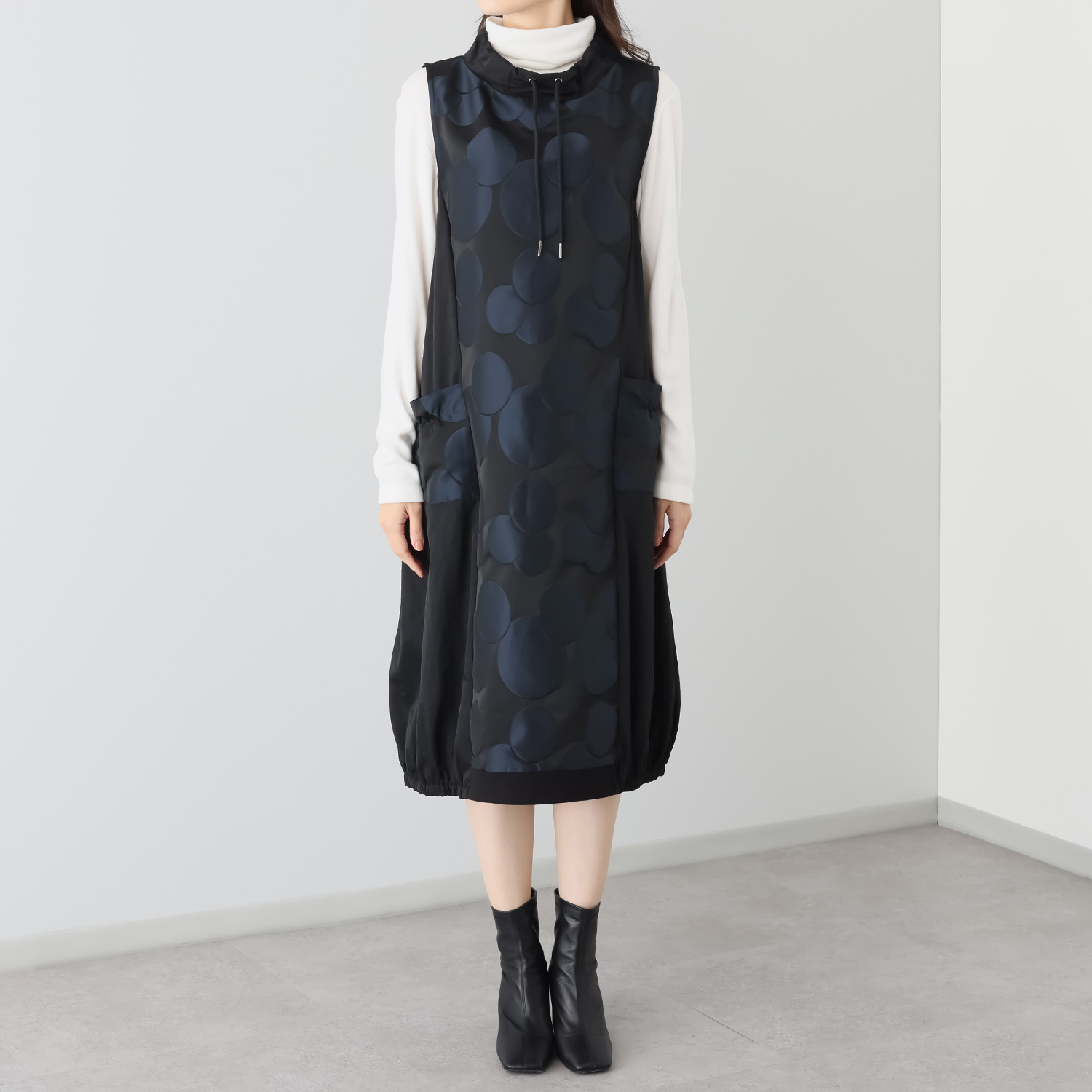 コイビトミサキ ドットジャガード ノースリーブワンピース