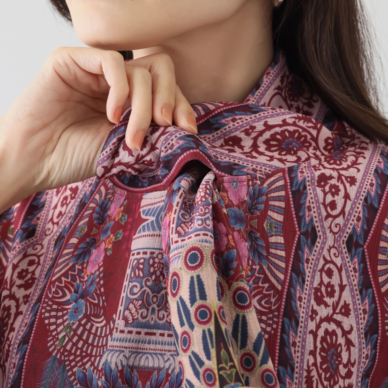 コイビトミサキ オリエンタル柄 ネックアクセント チュニック