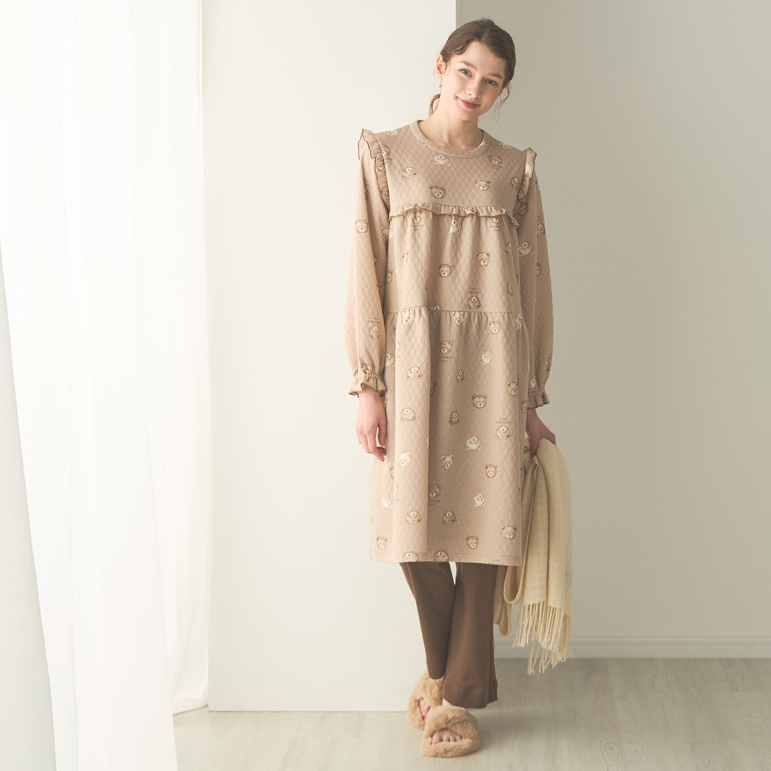 ナルエー 綿混・中綿入り接結 くまさん チュニックワンピース＆ 綿１００％スムース パンツ