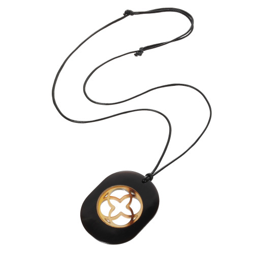 グレイスモア　水牛　クローバーカットワーク　スライドコード　ロングネックレス