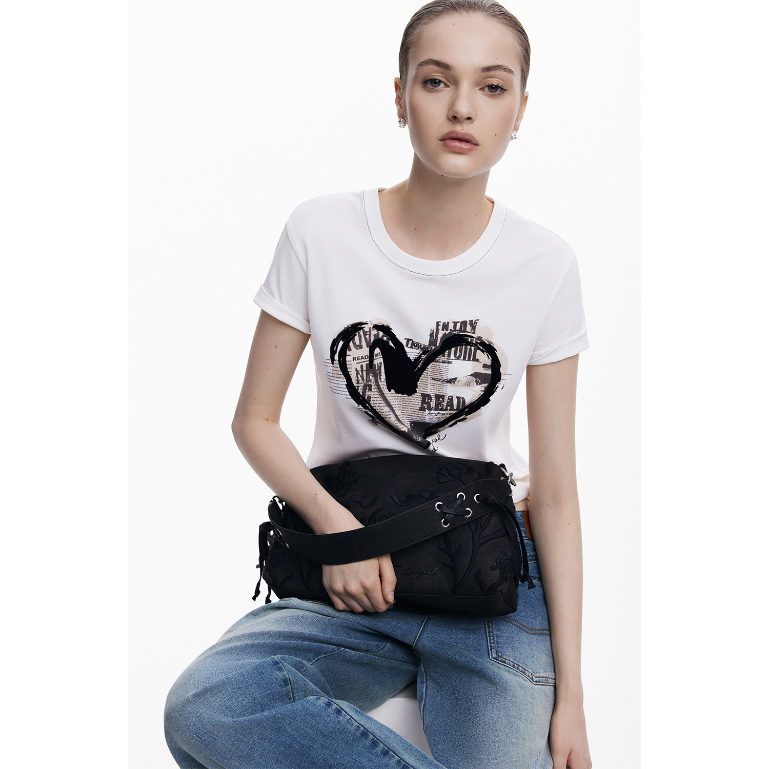 デシグアル 立体お花刺しゅう ２ウェイショルダーバッグ