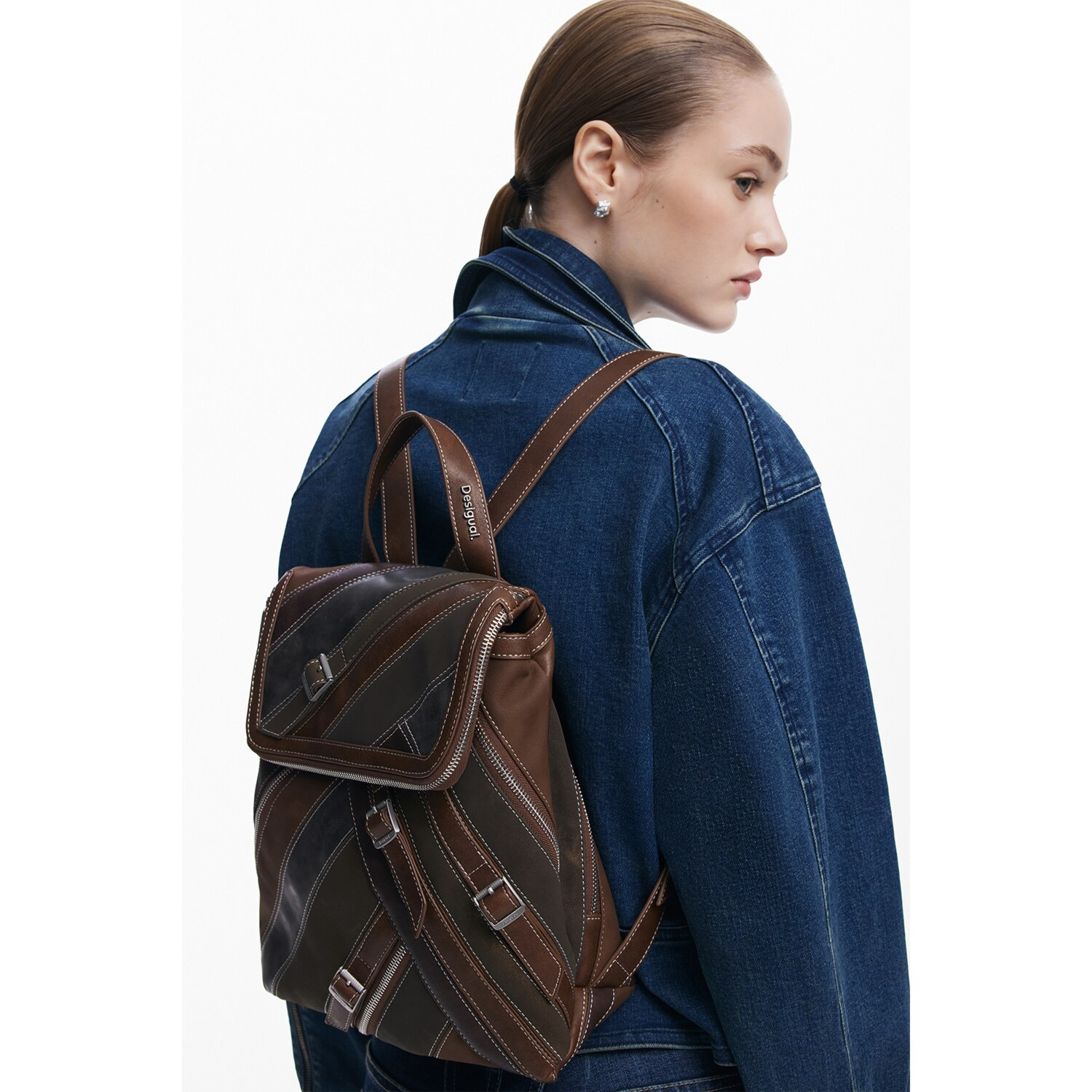 デシグアル パッチワークベルト リュック