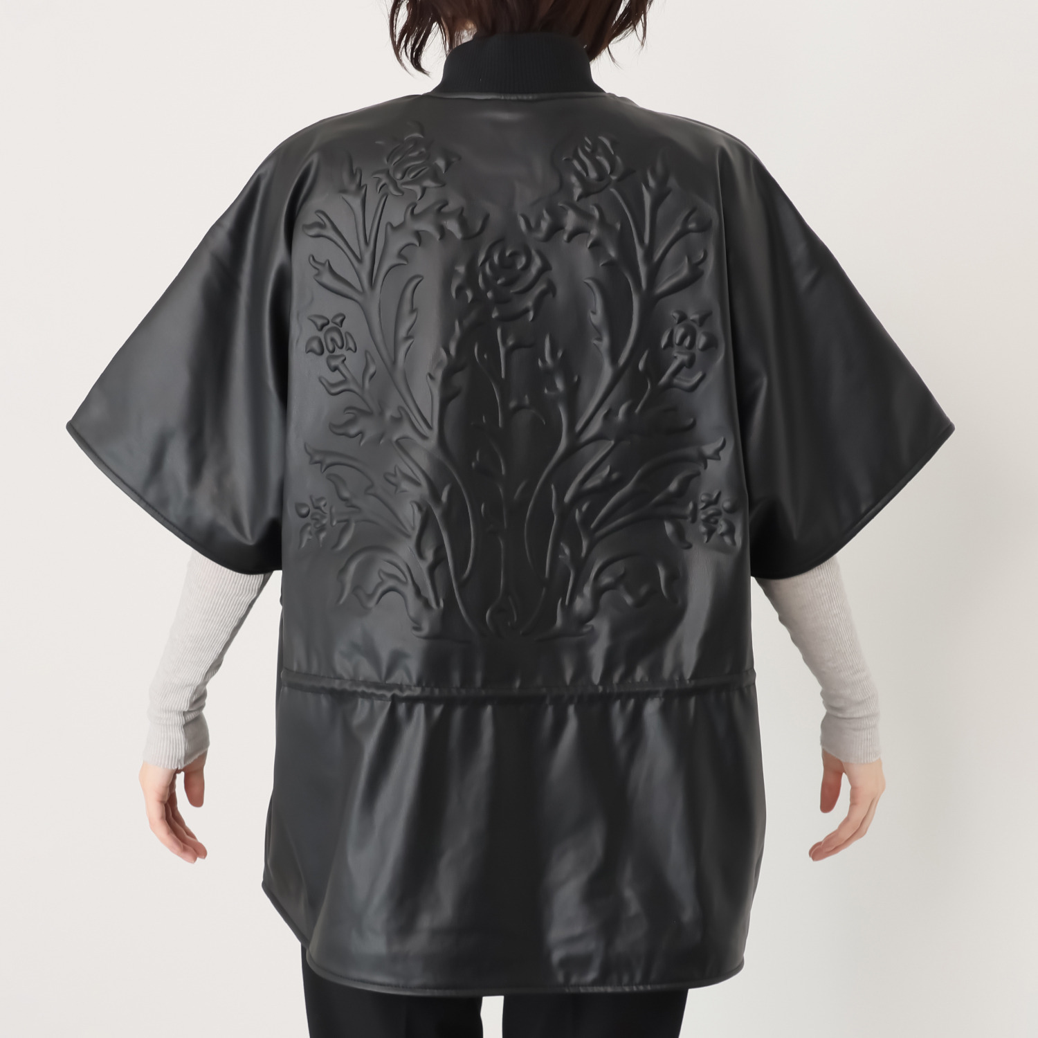 デシグアル 立体お花刺しゅう ポンチョ