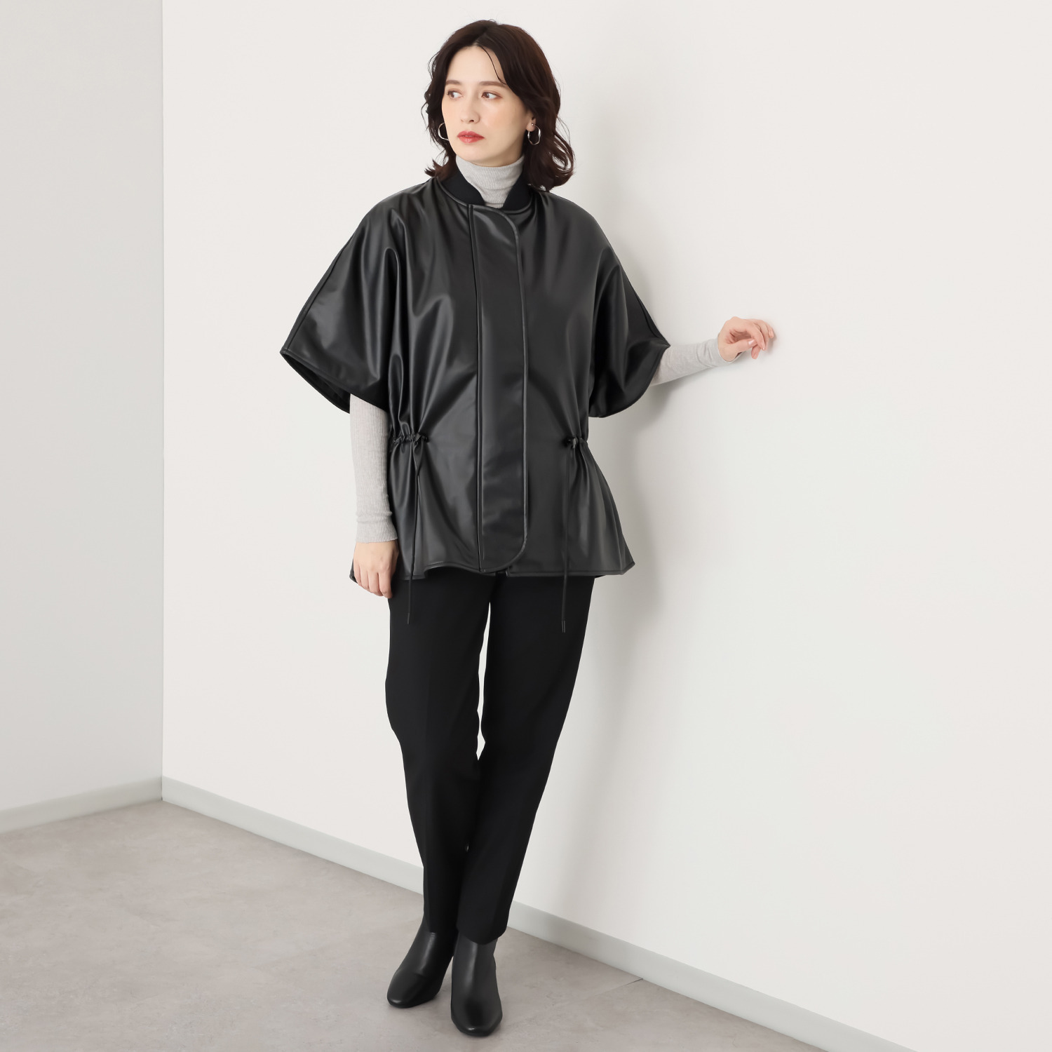 デシグアル 立体お花刺しゅう ポンチョ