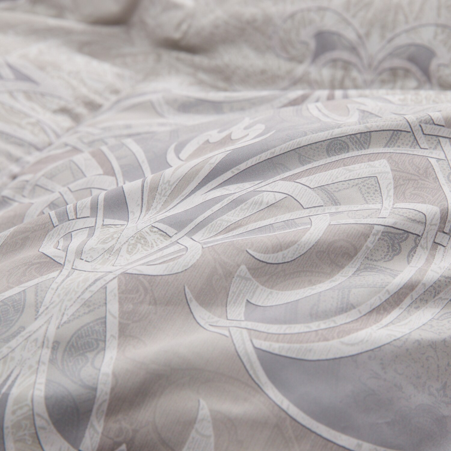 ＯＮＳＥＮ　ＫＩＢＵＮ 蓄熱＆抗菌防臭わた使用 ふんわり軽くて暖かい 温泉気分なふとん ＜セミダブル＞