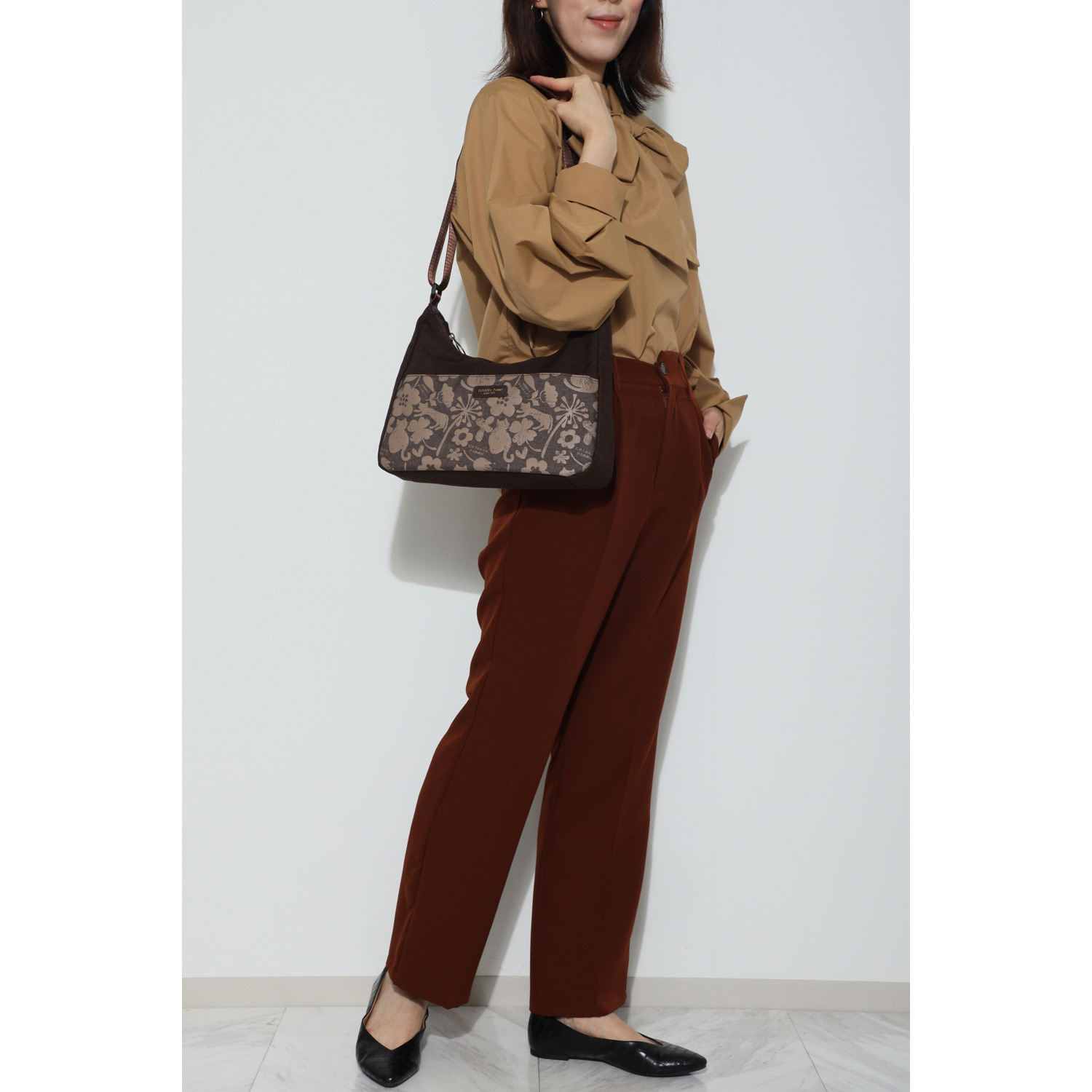 ダジュール ネコ＆花プリント ショルダーバッグ