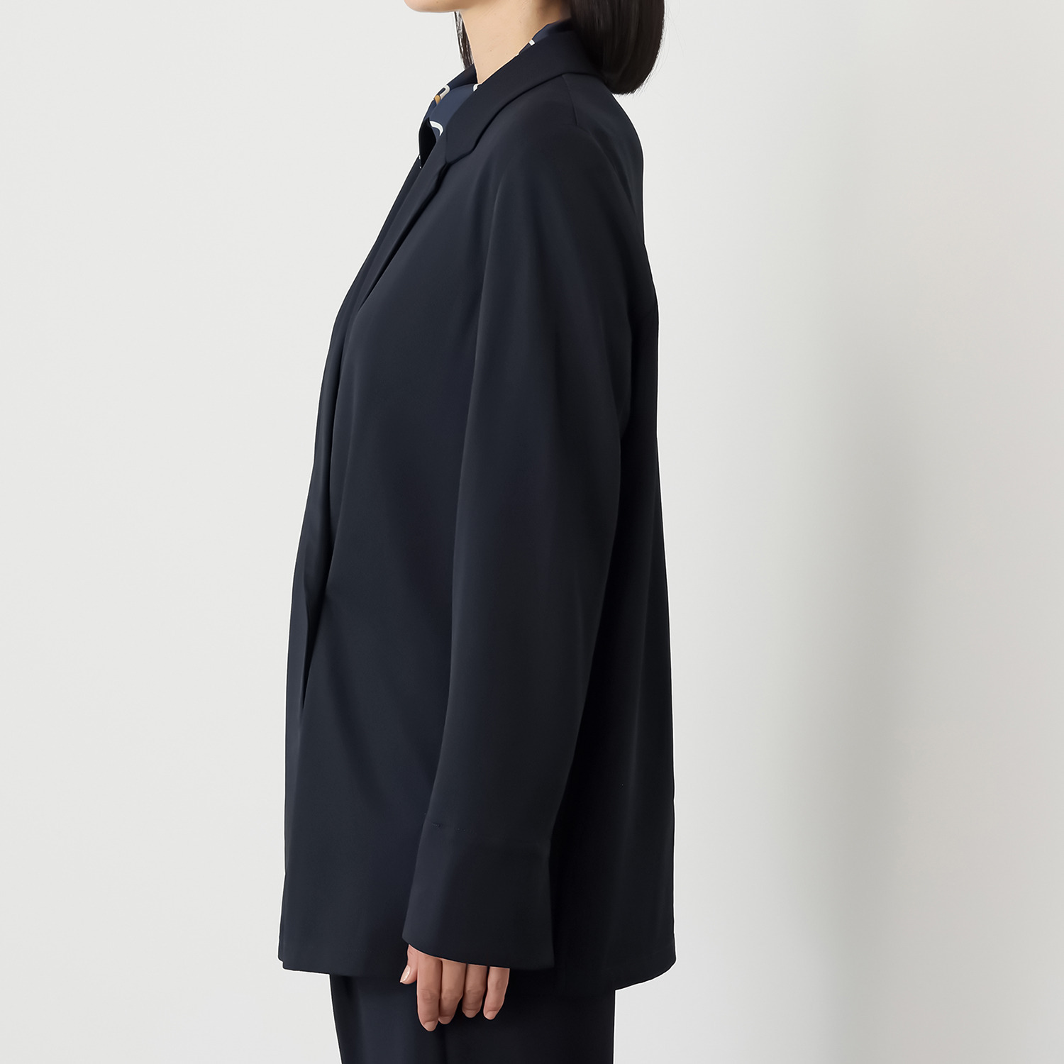 ヴィアッジャーレ ドレープジャージー ダブルフロント ライトテーラード ジャケット