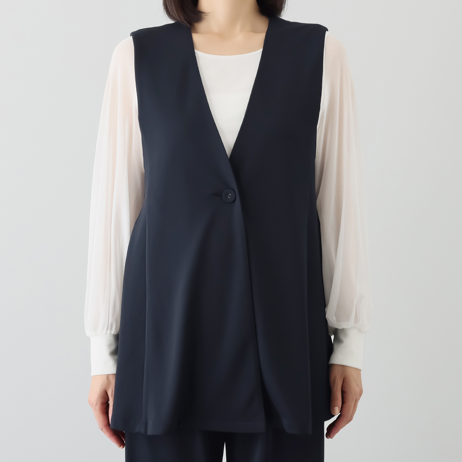 ヴィアッジャーレ ドレープジャージー フレアーシルエットジレ