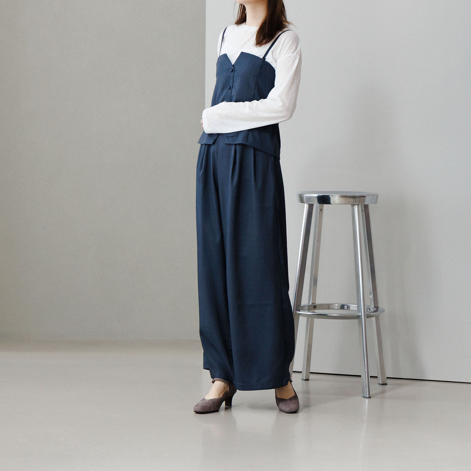 卑弥呼 “快適ウォークシリーズ” 日本製　はっ水牛革 ５ｃｍヒールパンプス