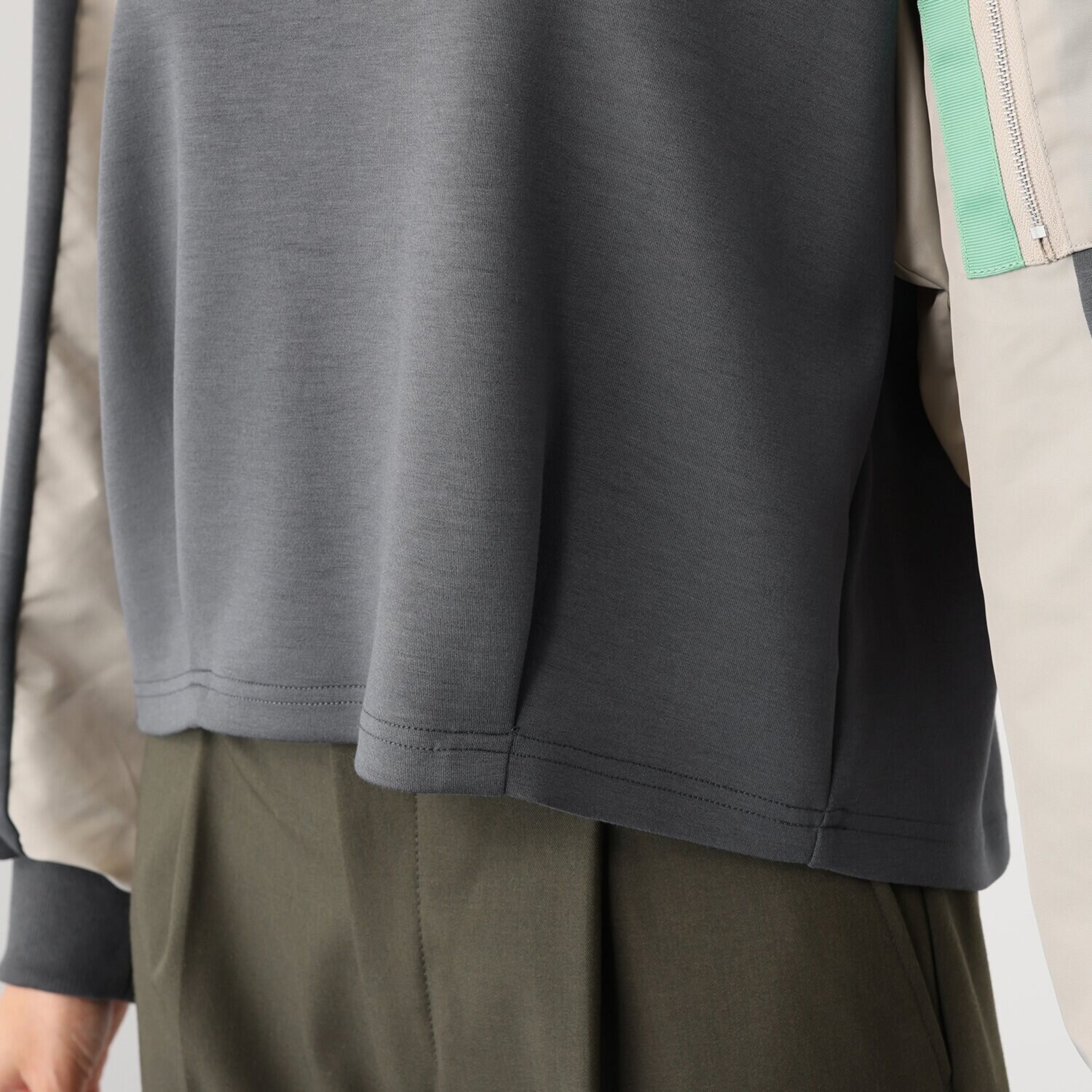 アリュメット 袖ポケットデザイン プルオーバー