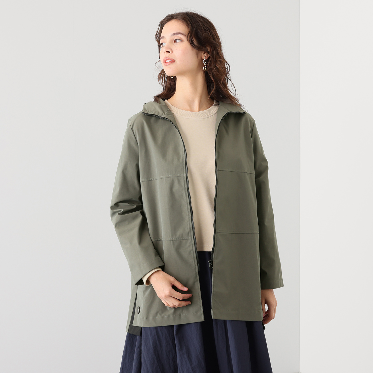 アリュメット 防風ラミネートクロス ミドルコート