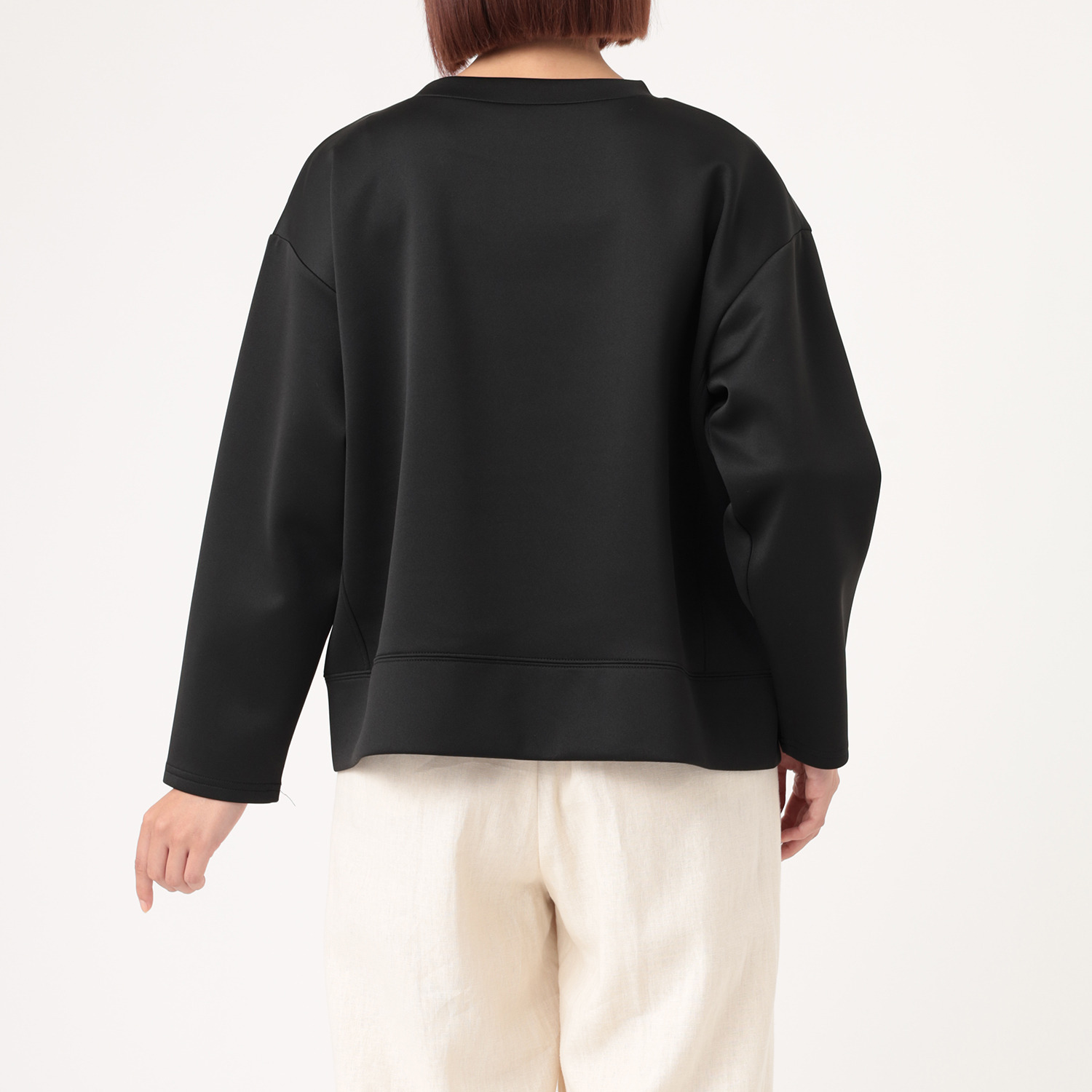 ダジュール ロゴプリント＆ビジュウ デザインプルオーバー