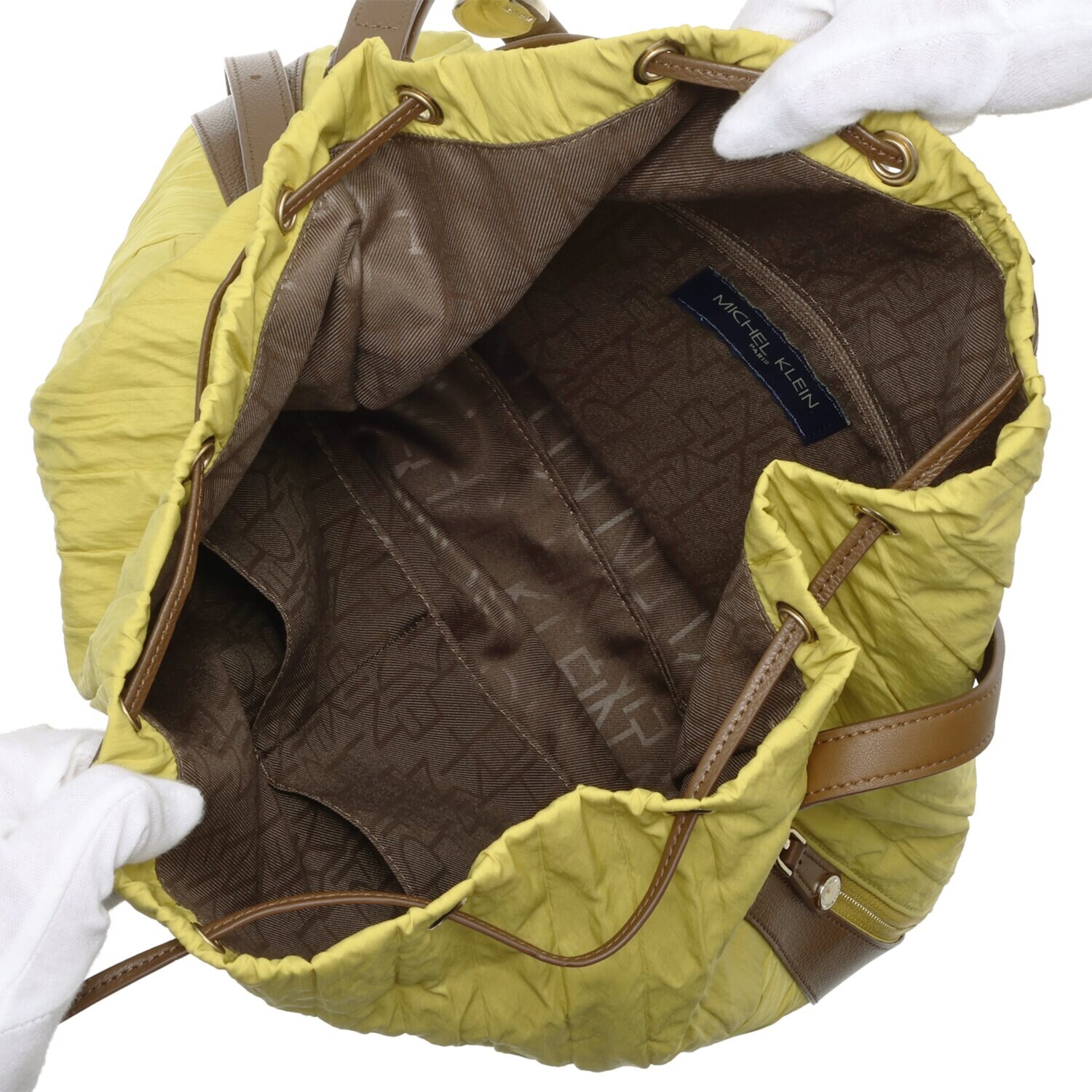 ミッシェル　クラン はっ水 シワプリーツ 巾着ショルダーバッグ