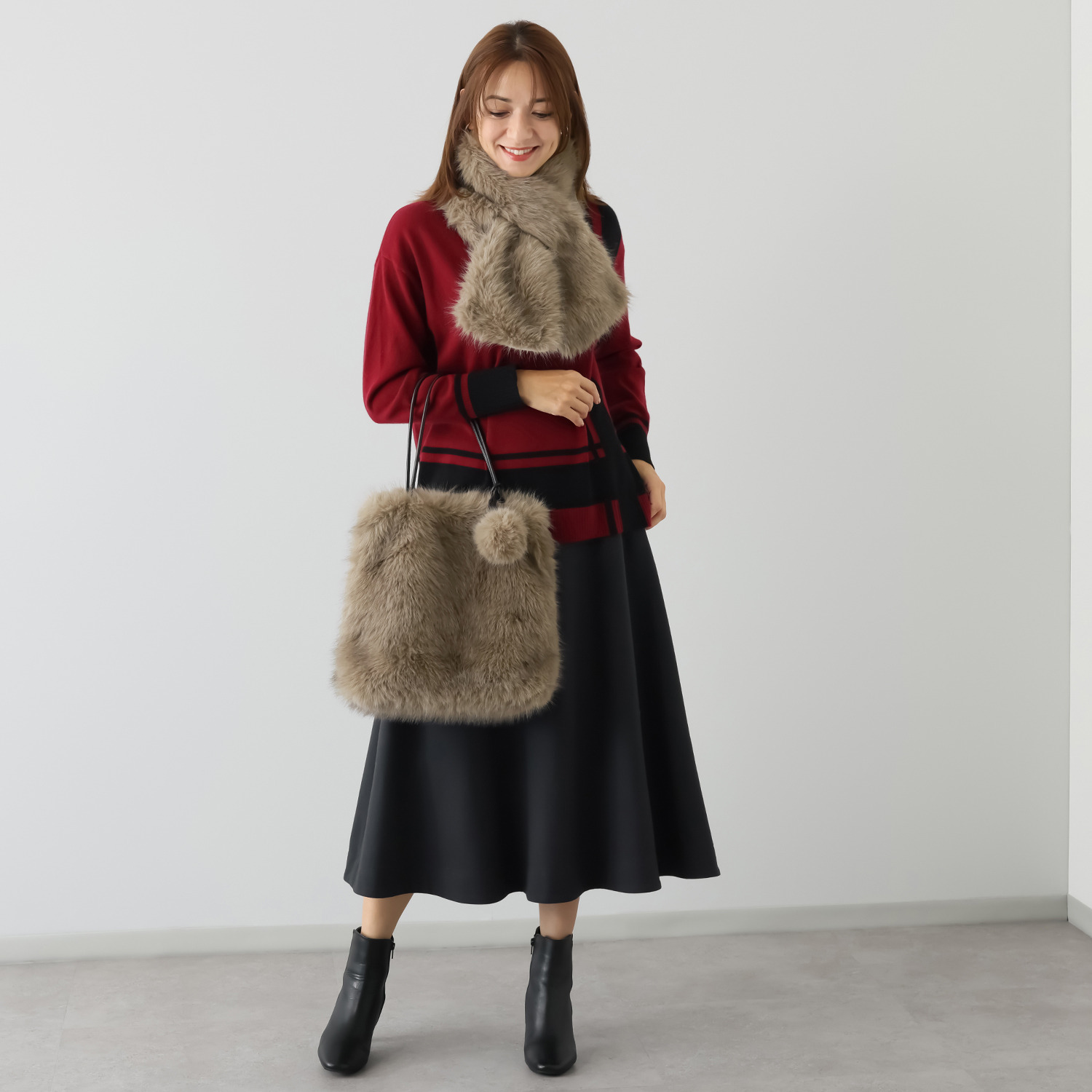 トーチ プレミアムフェイクファー 差し込みマフラー＆ ＰＯＭＰＯＭチャーム付 トートバッグ