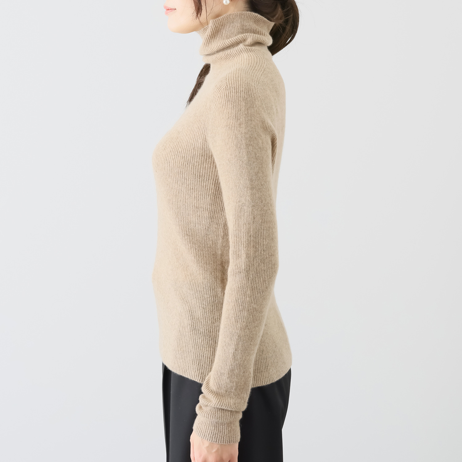 亀　恭子セレクト！ ベルタアットリーチェ 内モンゴル産 カシミヤ１００％ リブニットプルオーバー