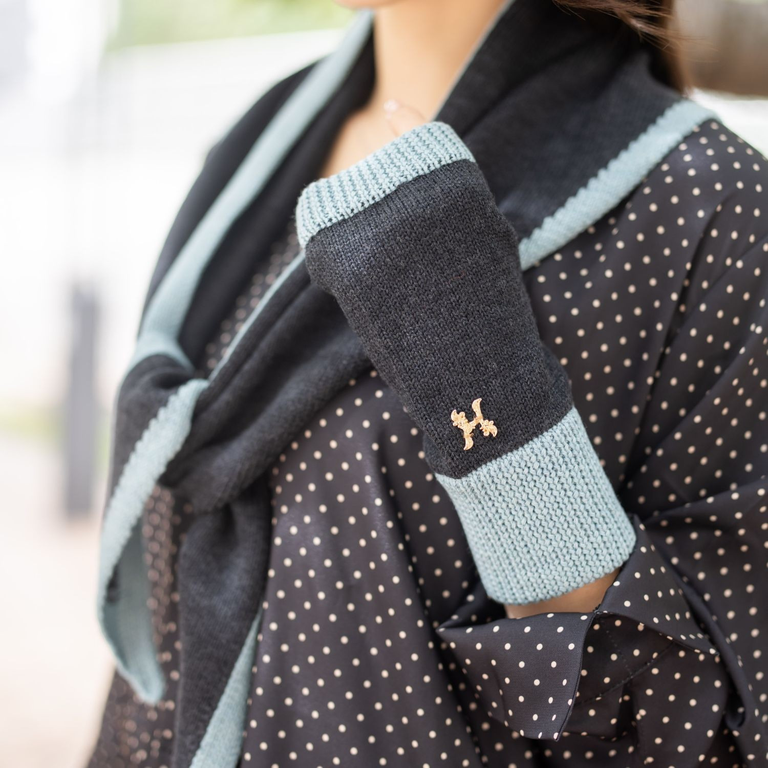 ヘ・エラ メリノウール１００％ バイカラーアクセント フィンガーレスグローブ