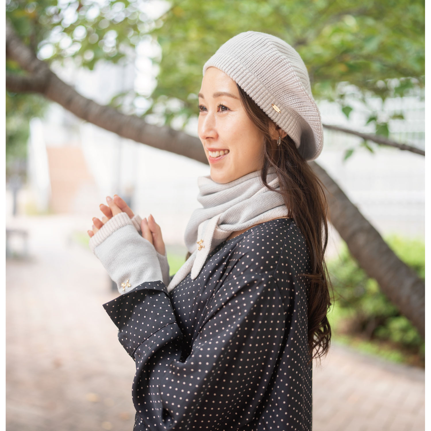 ヘ・エラ メリノウール１００％ バイカラーアクセント フィンガーレスグローブ