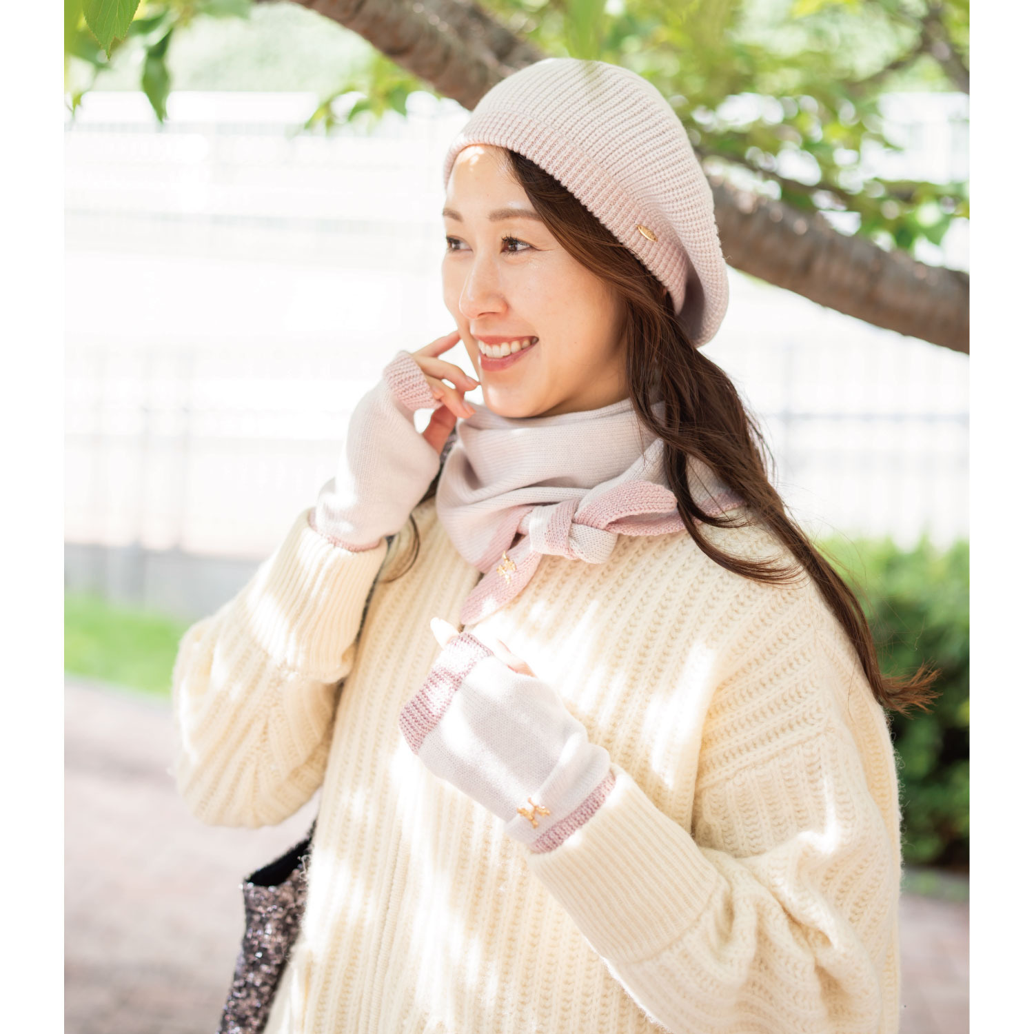 ヘ・エラ メリノウール１００％ バイカラーアクセント フィンガーレスグローブ