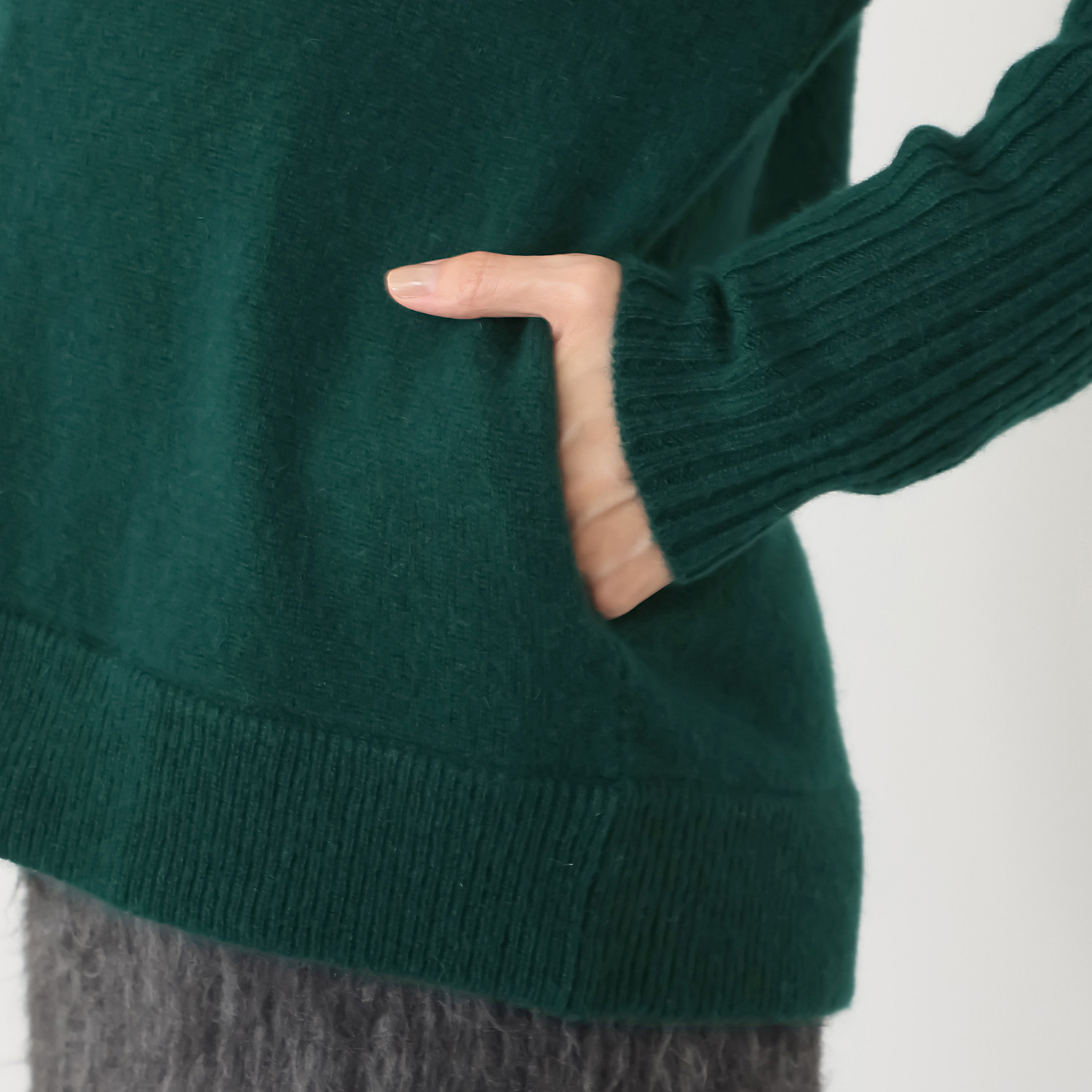 エヌエフ 自社牧場で育った ウールカシミヤ ジップアップブルゾン