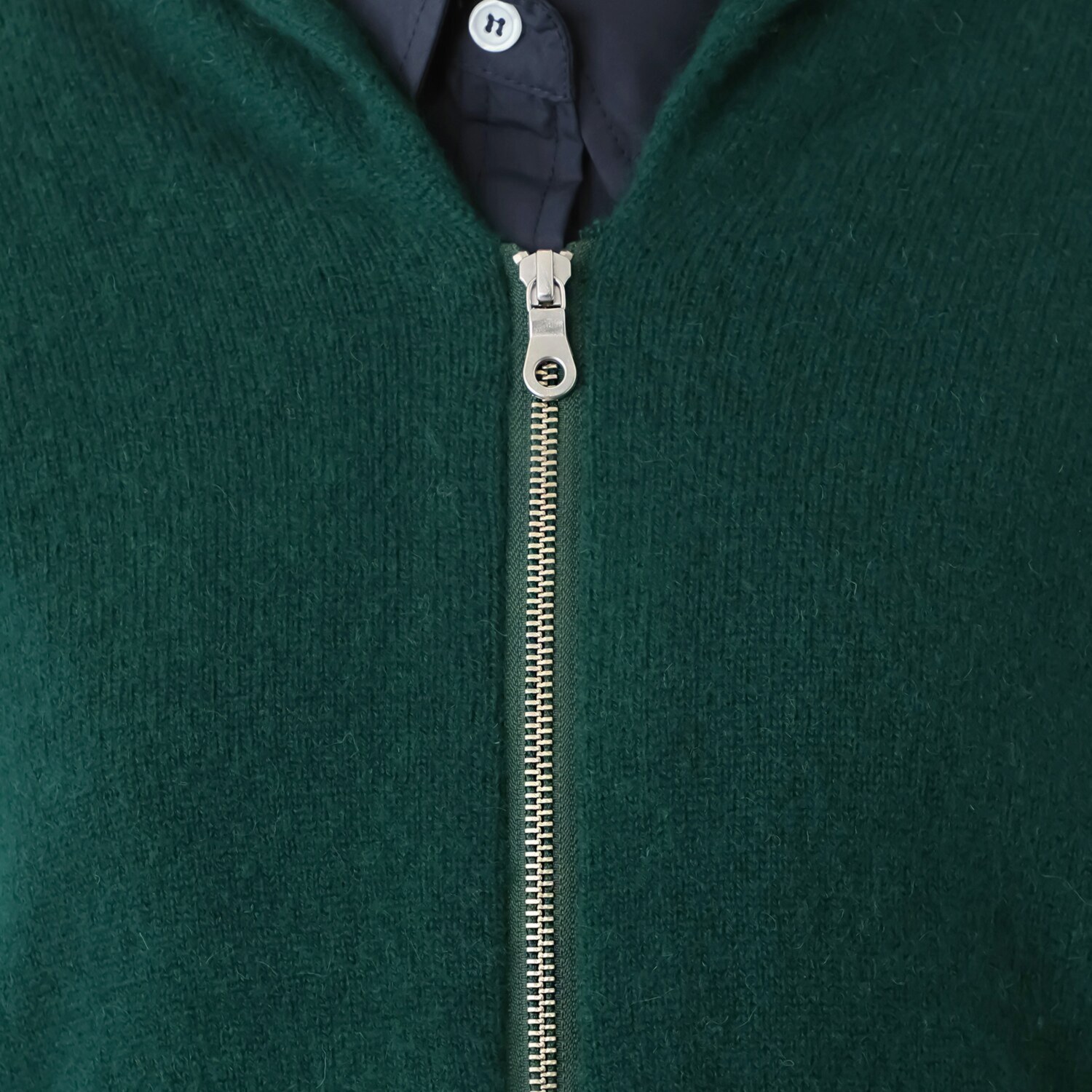 エヌエフ 自社牧場で育った ウールカシミヤ ジップアップブルゾン