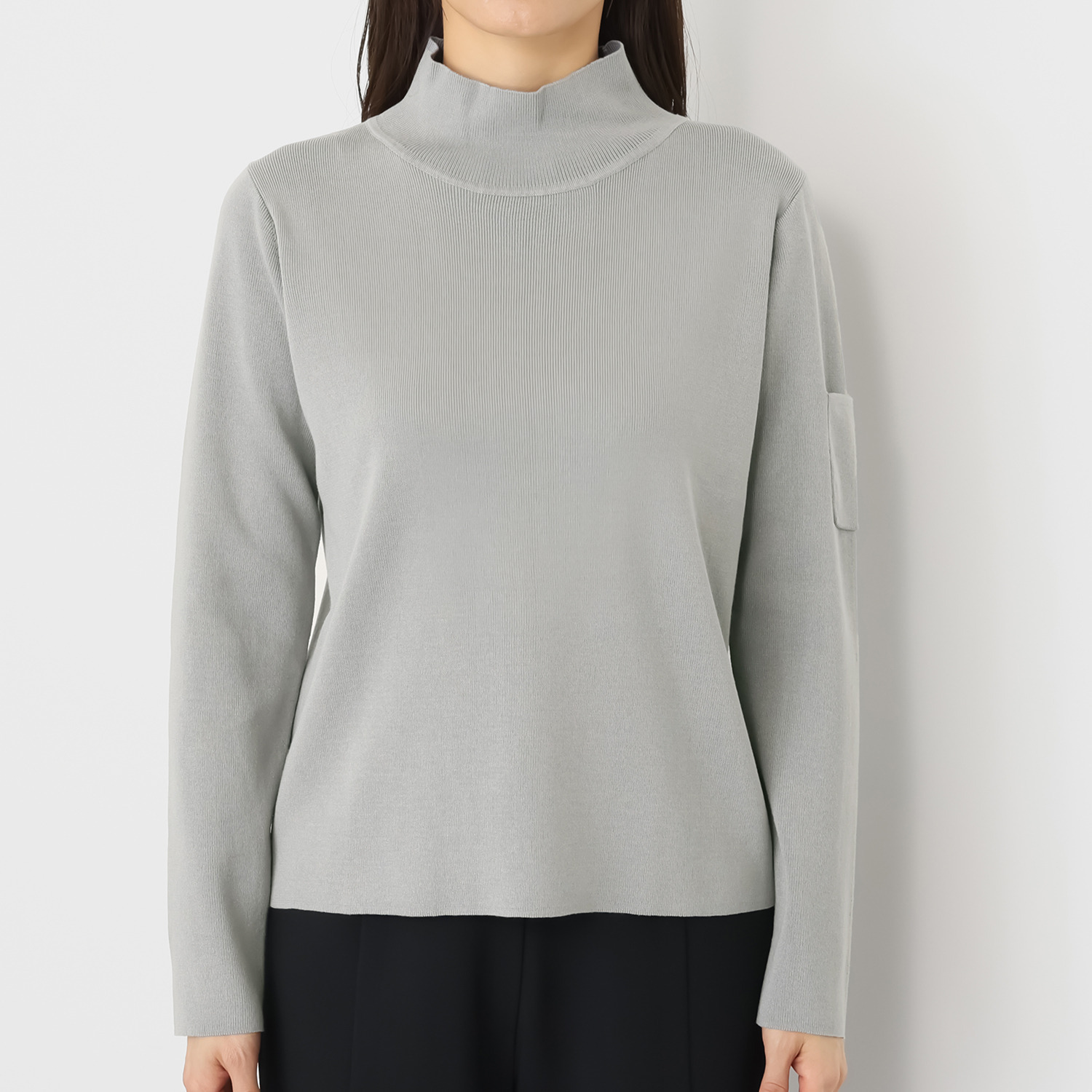 マダムヒロコ ハイネックプルオーバー