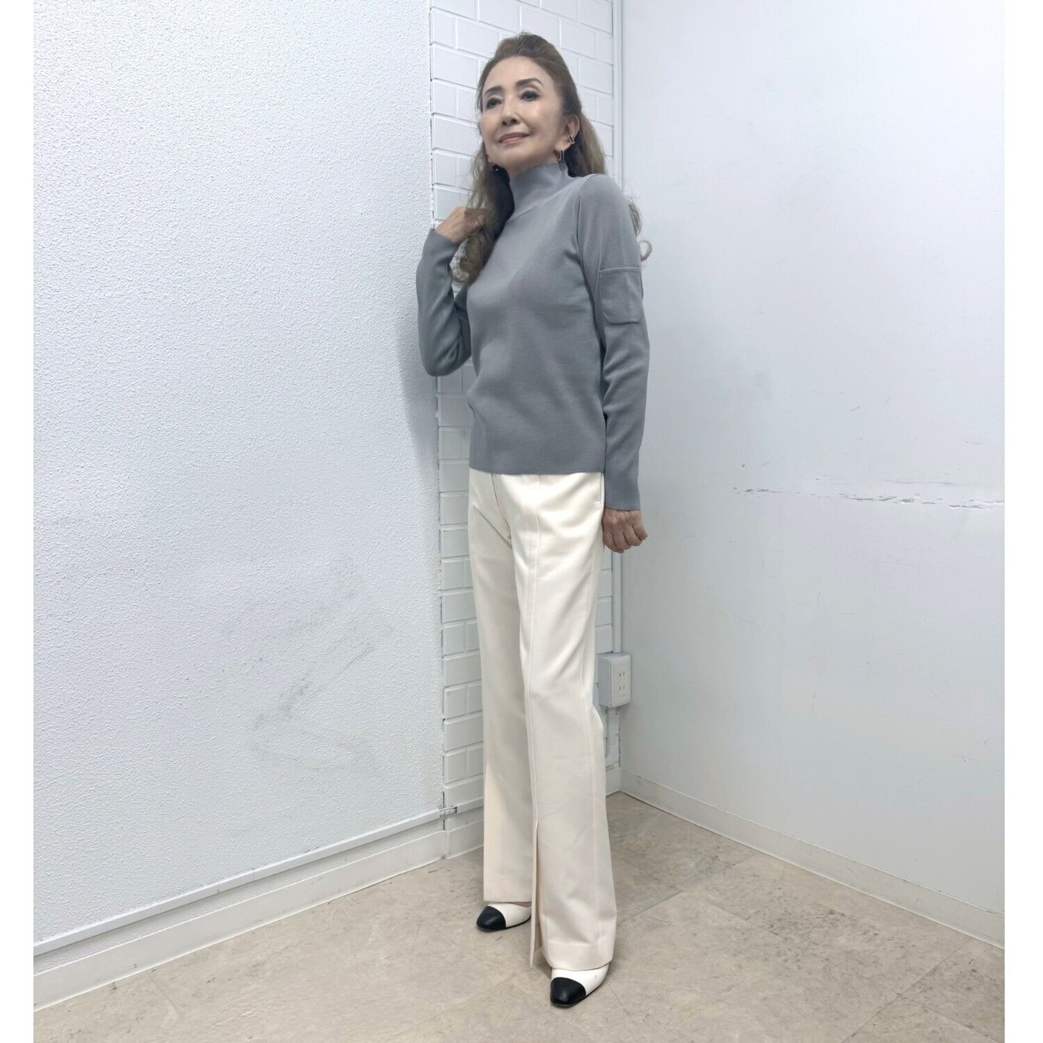 マダムヒロコ ハイネックプルオーバー