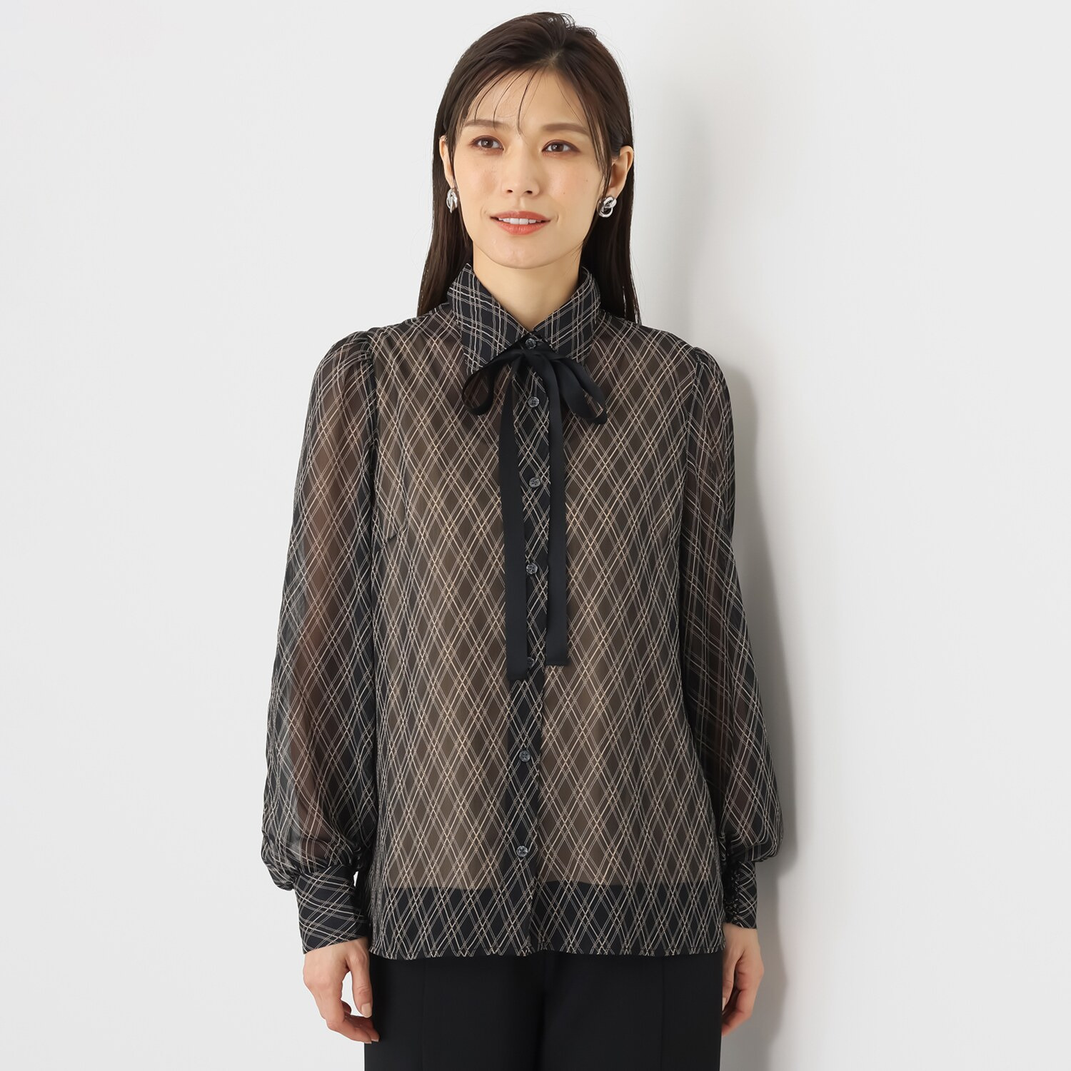 マダムヒロコ リボンアクセント チェックシアーブラウス ＜インナー付＞
