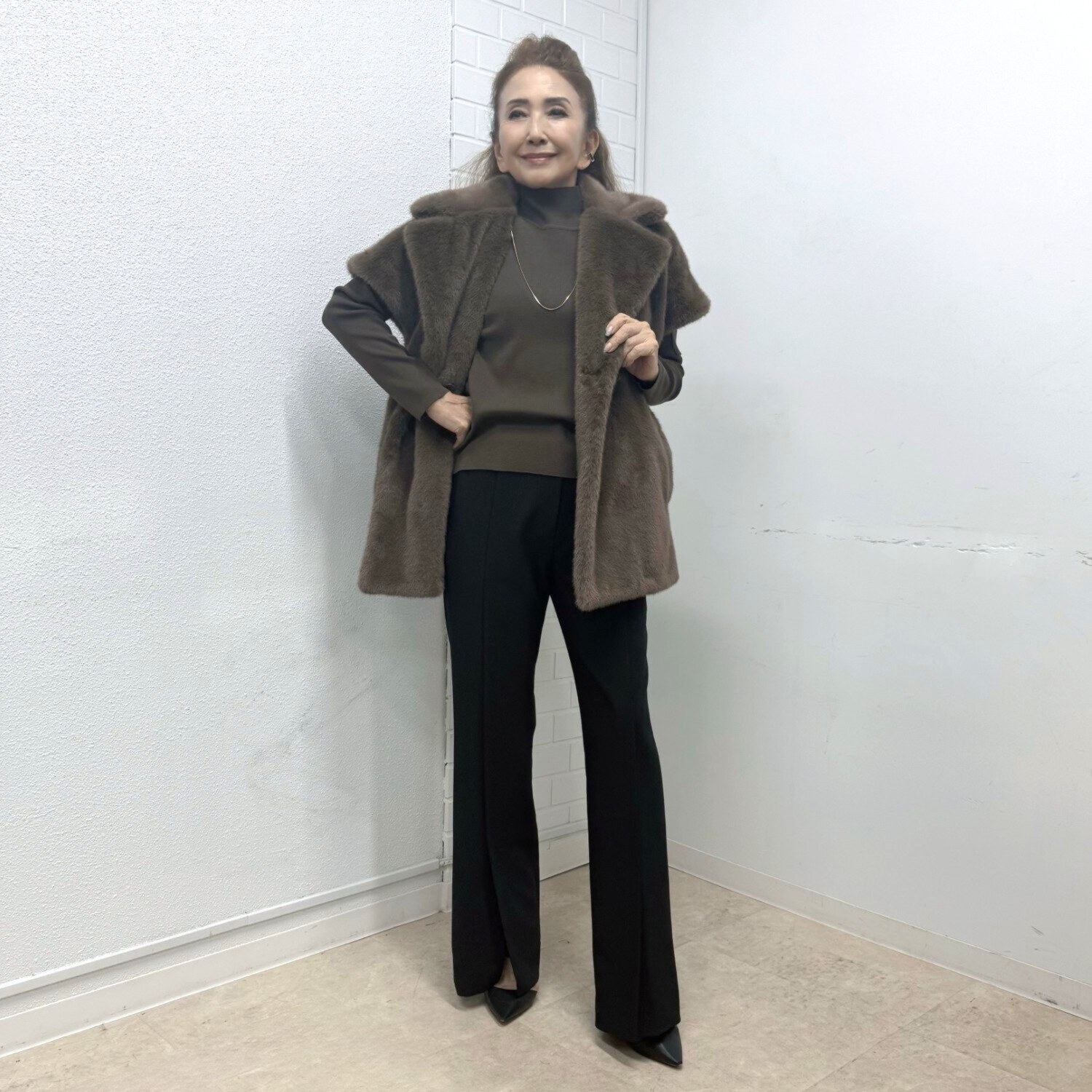 マダムヒロコ ダブルジョーゼット センターベンツパンツ