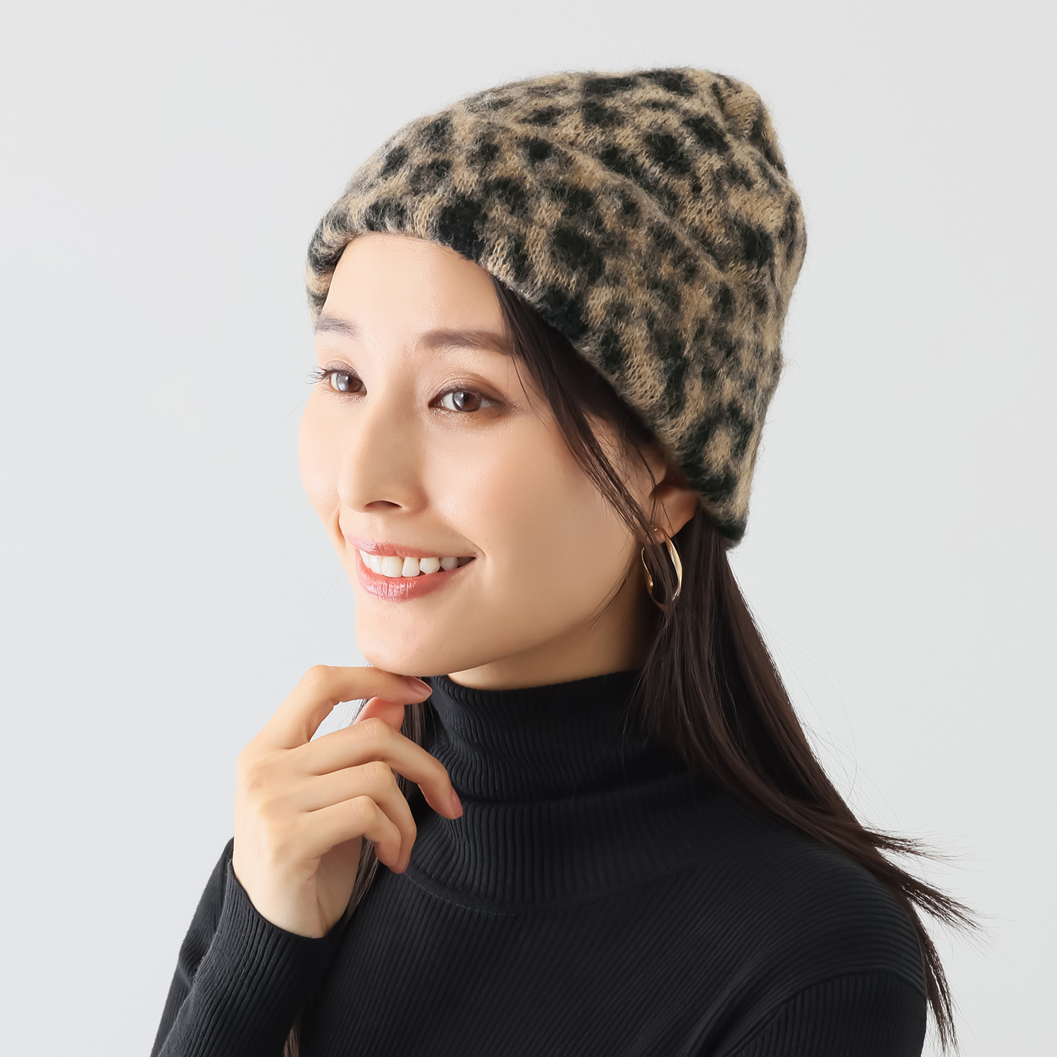 レイメイヤーズ イタリア製 アニマル柄ニット帽子