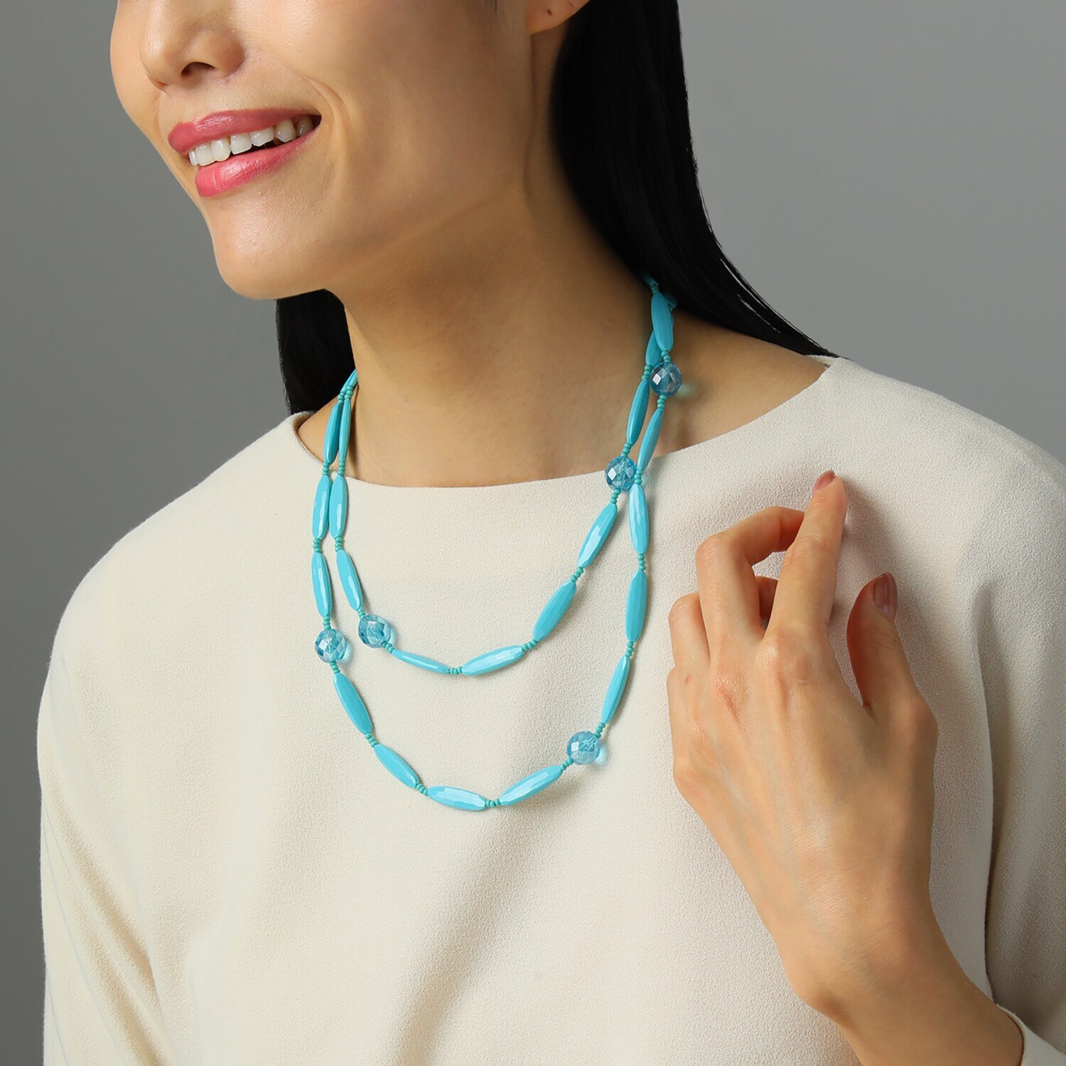 アビステ ウンゲル社 ガラスビーズ スーパーロングネックレス