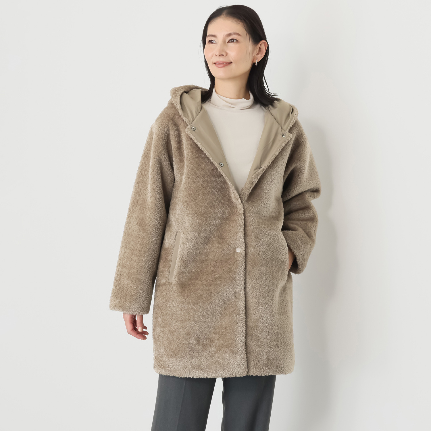 スタイル・ラヴィー キルティングアクセント 立体的なカットが新しい エコファー フーディーコート