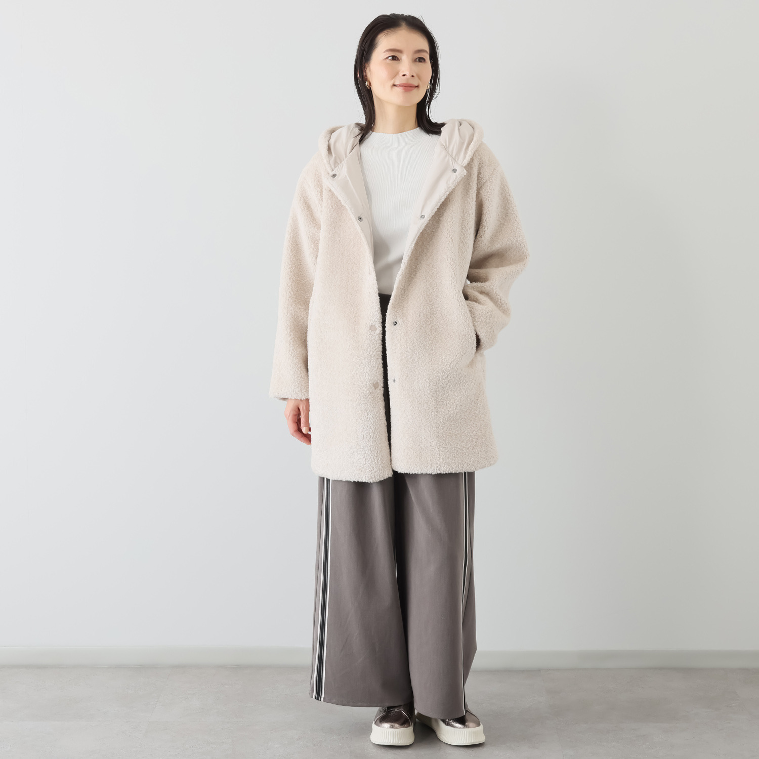 スタイル・ラヴィー キルティングアクセント 立体的なカットが新しい エコファー フーディーコート