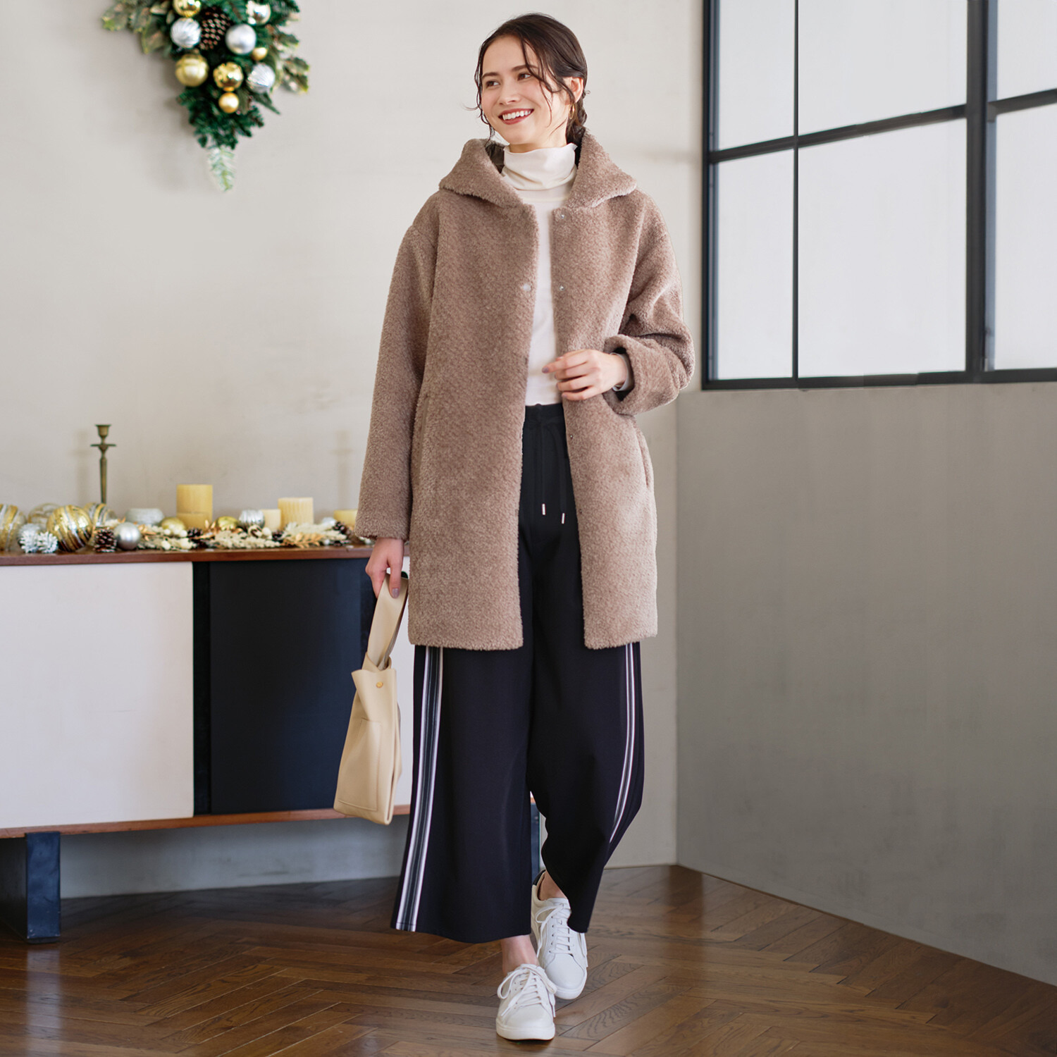 スタイル・ラヴィー キルティングアクセント 立体的なカットが新しい エコファー フーディーコート