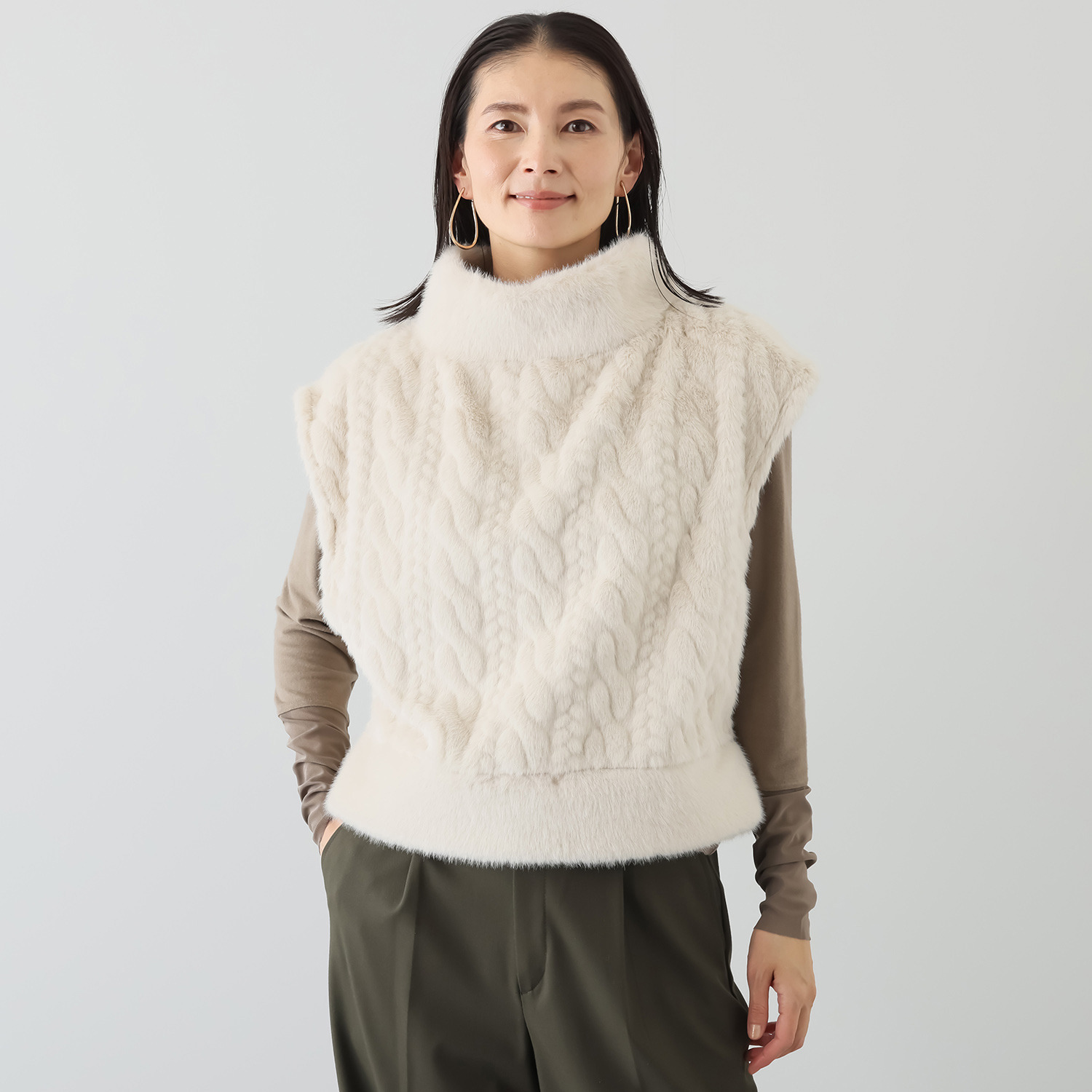 スタイル・ラヴィー ケーブル編風エコファー＆ 無地エコファーミックス コーディネイトＵＰ ガーリーベスト