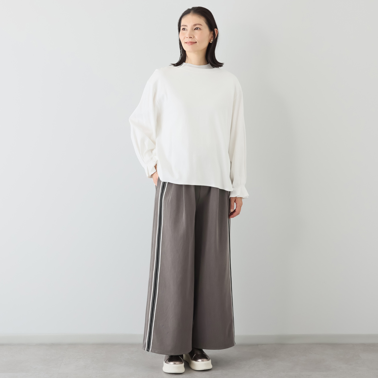 スタイル・ラヴィー ラインアクセント リブ付 モードなワイドパンツ