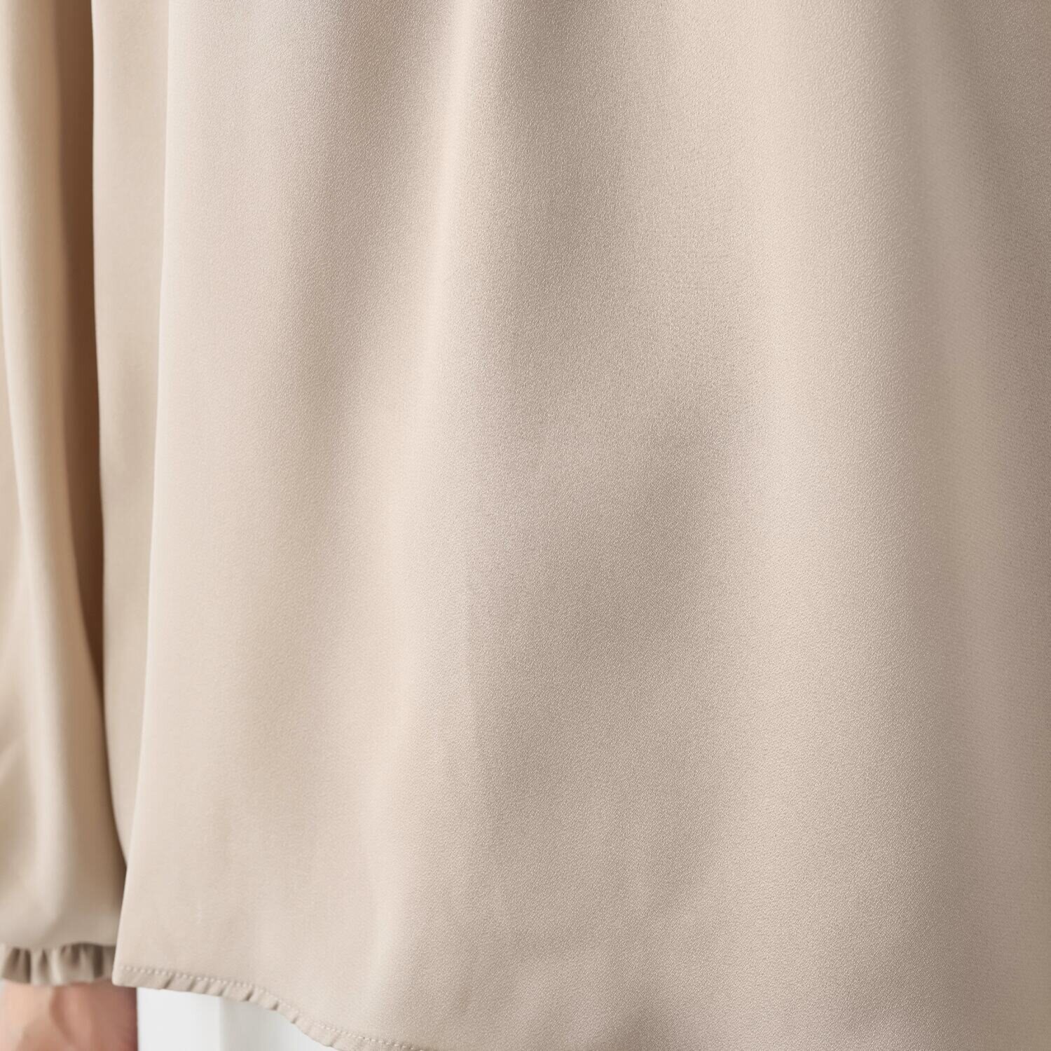 スタイル・ラヴィー プリーツ＆ ギャザーアクセント袖 バックサテンブラウス