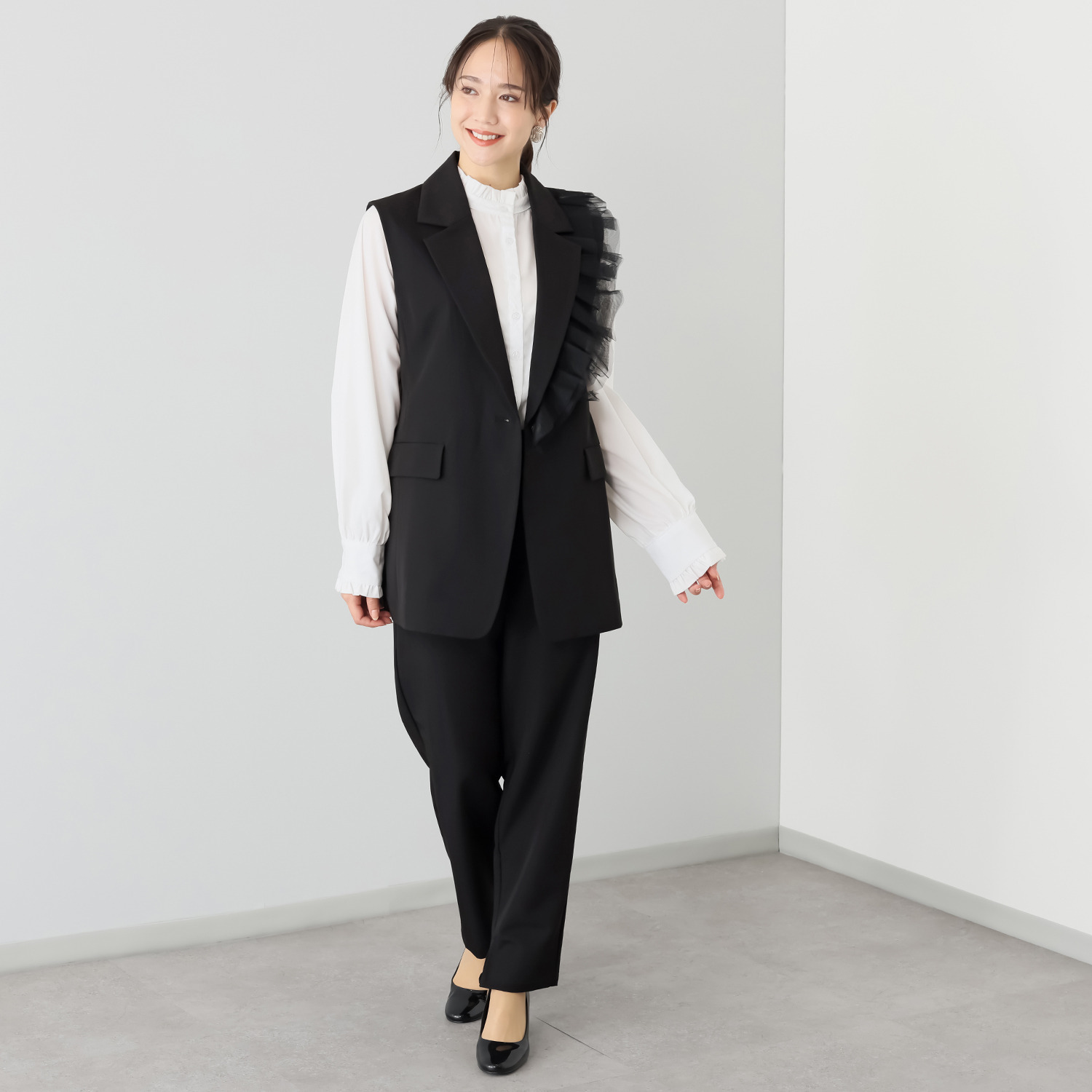 ボンボン・エ・ショコラ チュールパーツ付 ハンサムジレ