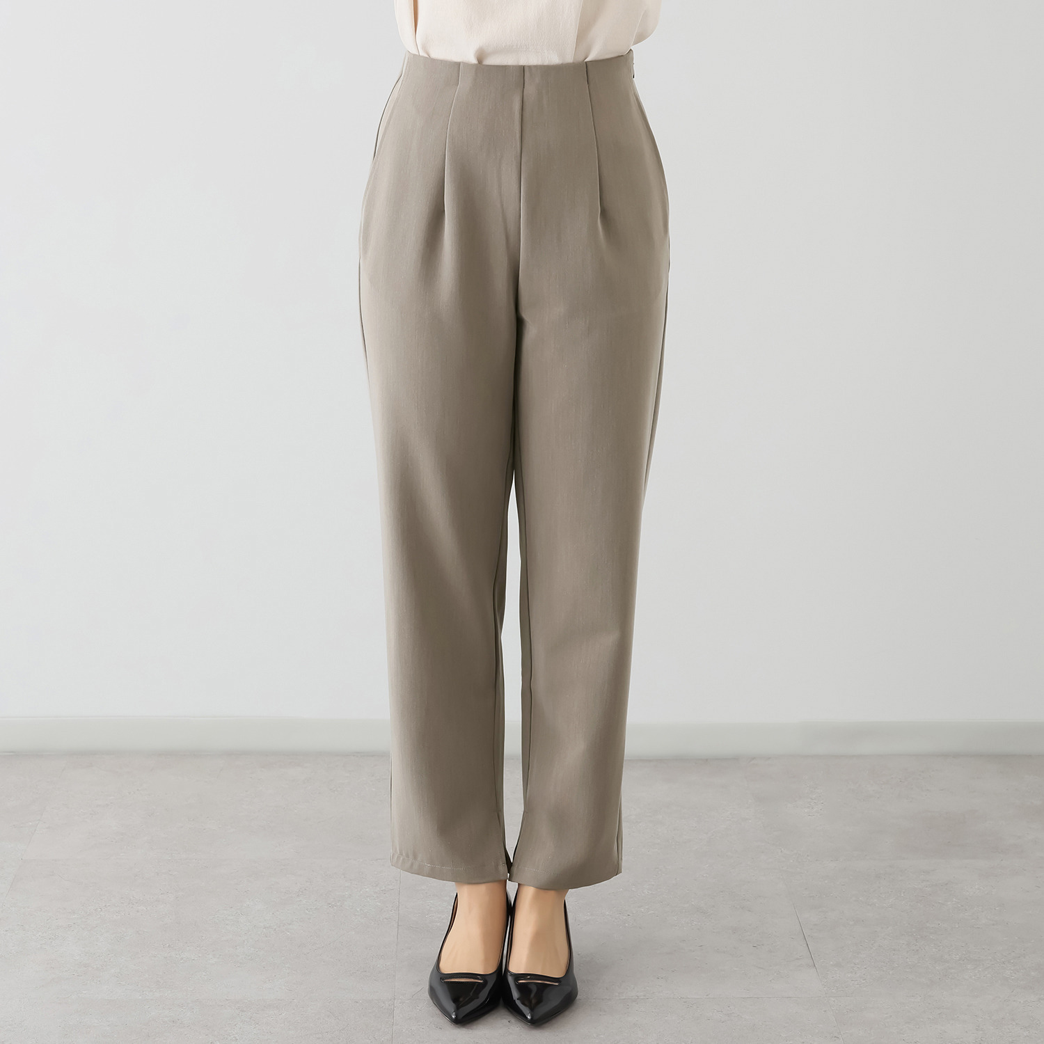 ボンボン・エ・ショコラ テーパードパンツ