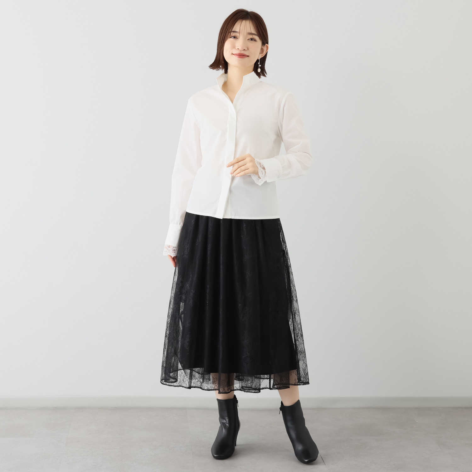 ボンボン・エ・ショコラ カフスレース付 スタンドカラーシャツ