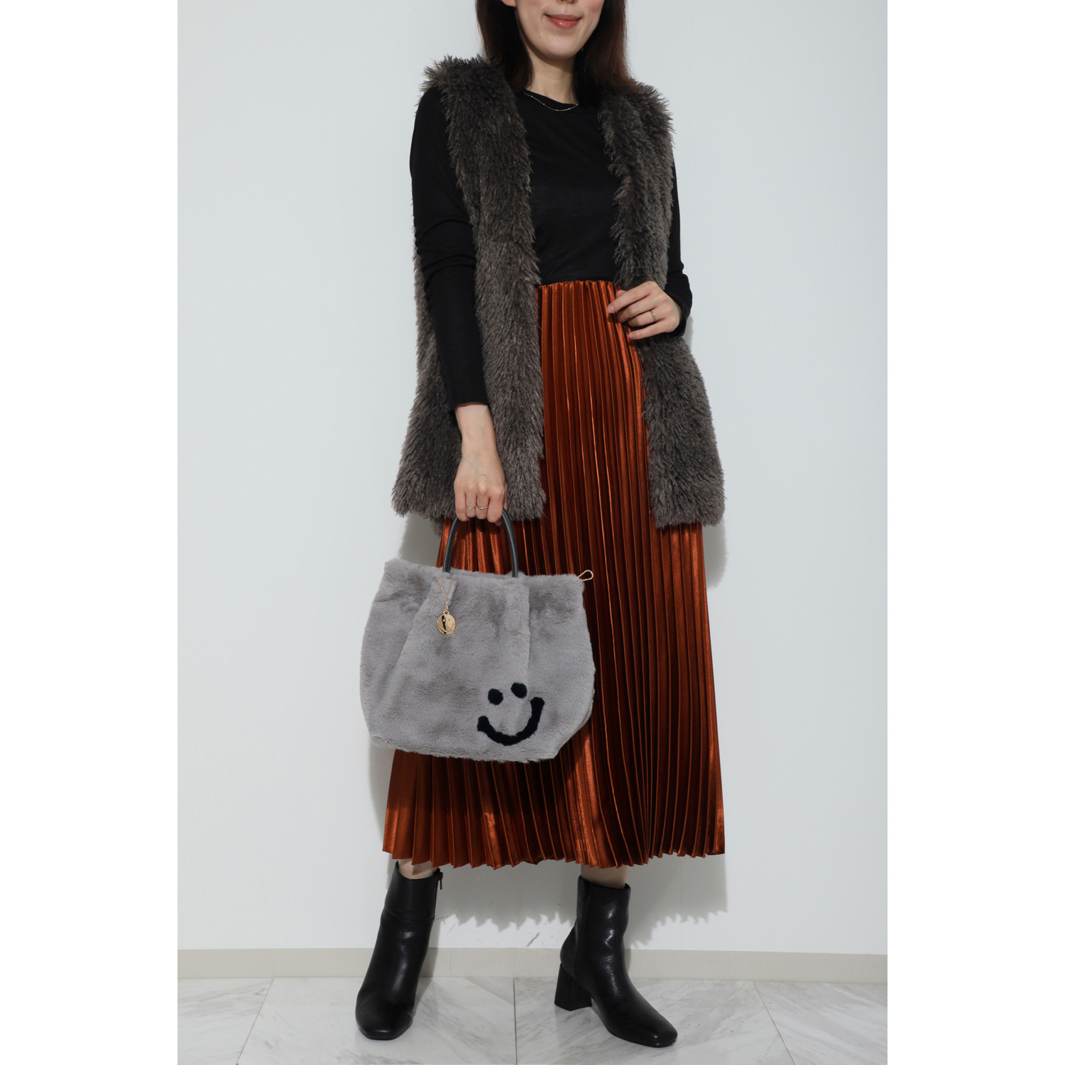 クーコ スマイリーフェイス エコファー ２ウェイトートバッグ