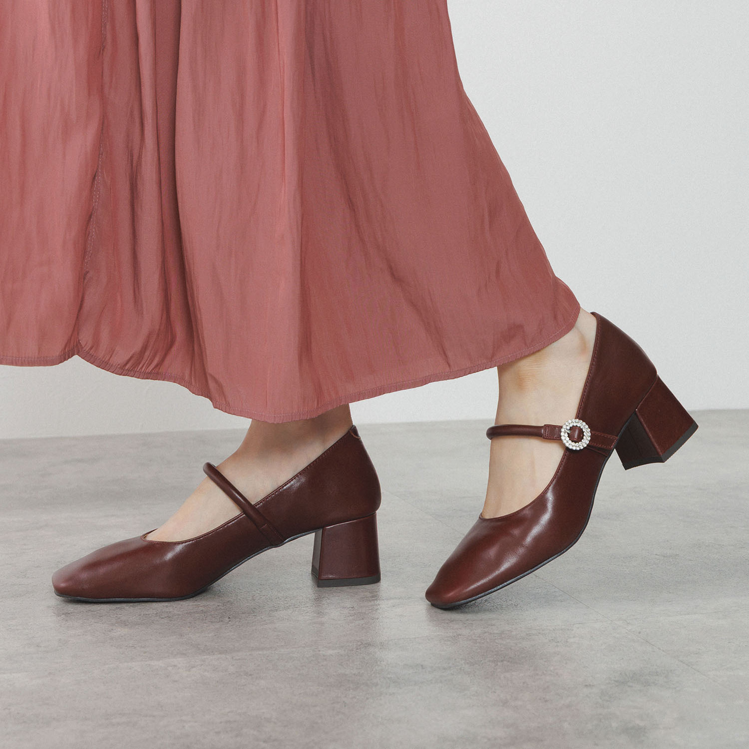 ニカル スクエアトゥ メリージェーンパンプス