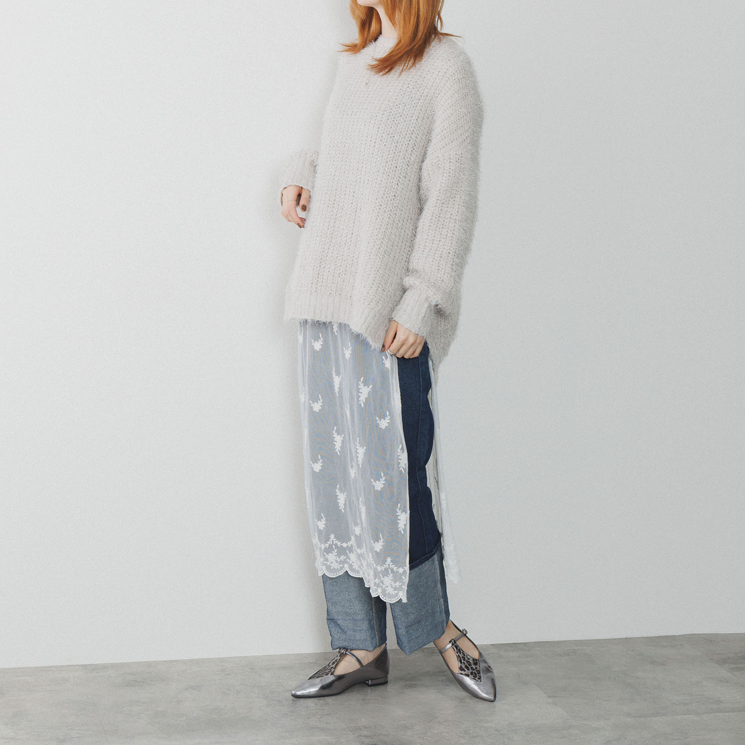 ニカル ダイヤＴストラップ フラットパンプス